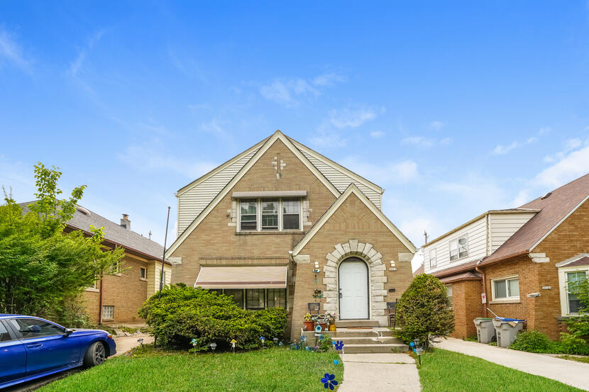 3013 N 60th St Unit: 3015