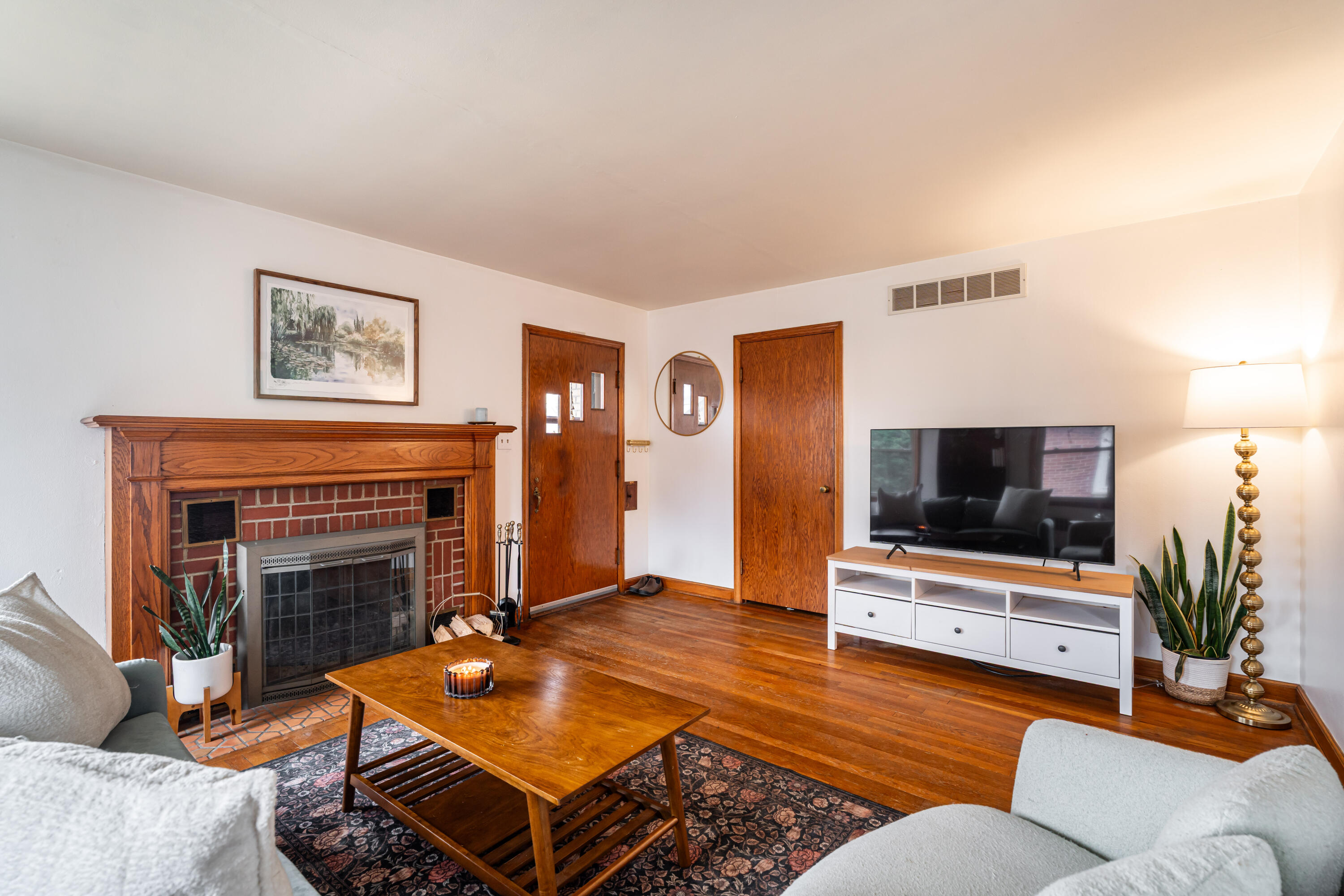 3436 E Van Norman Ave