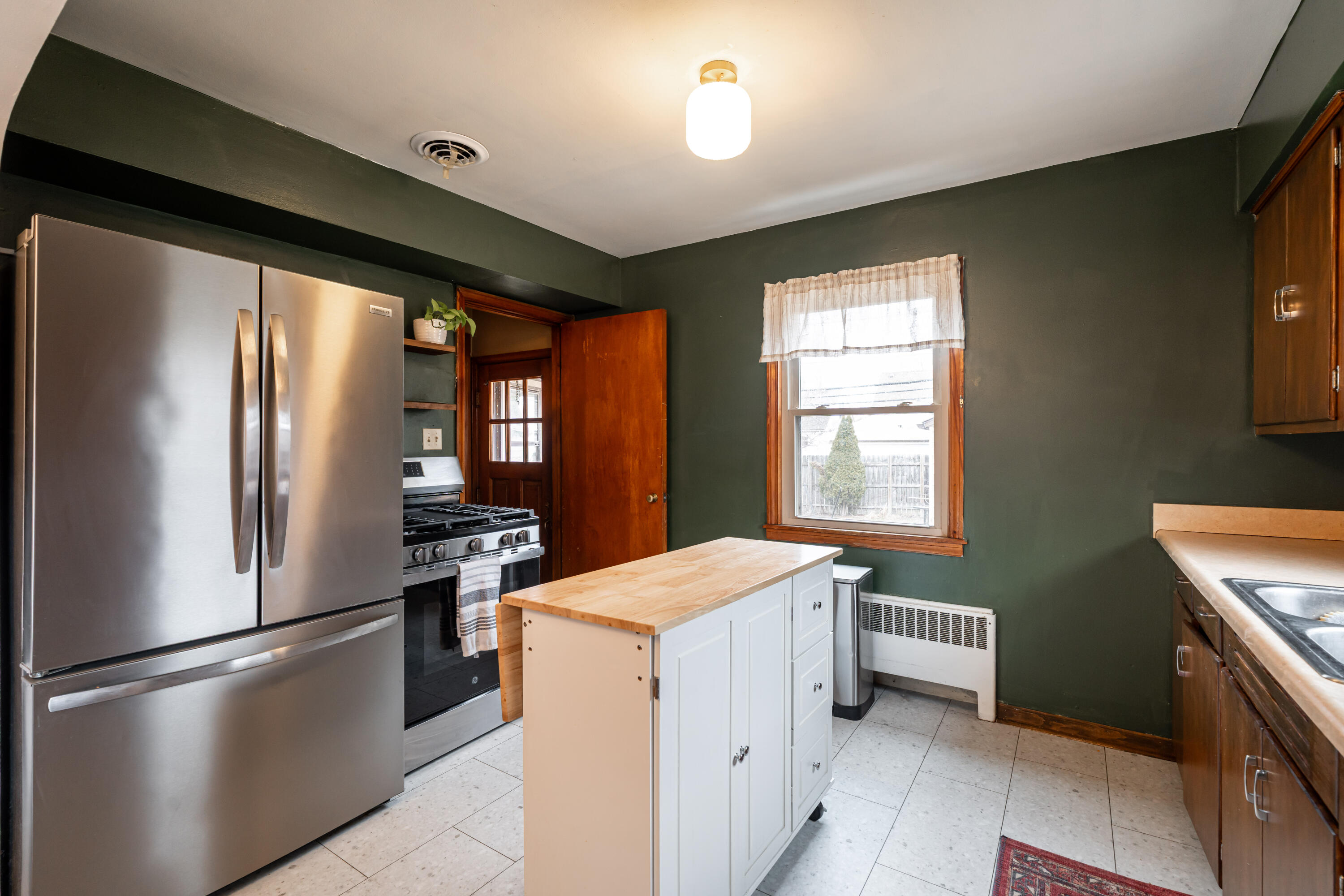 3436 E Van Norman Ave