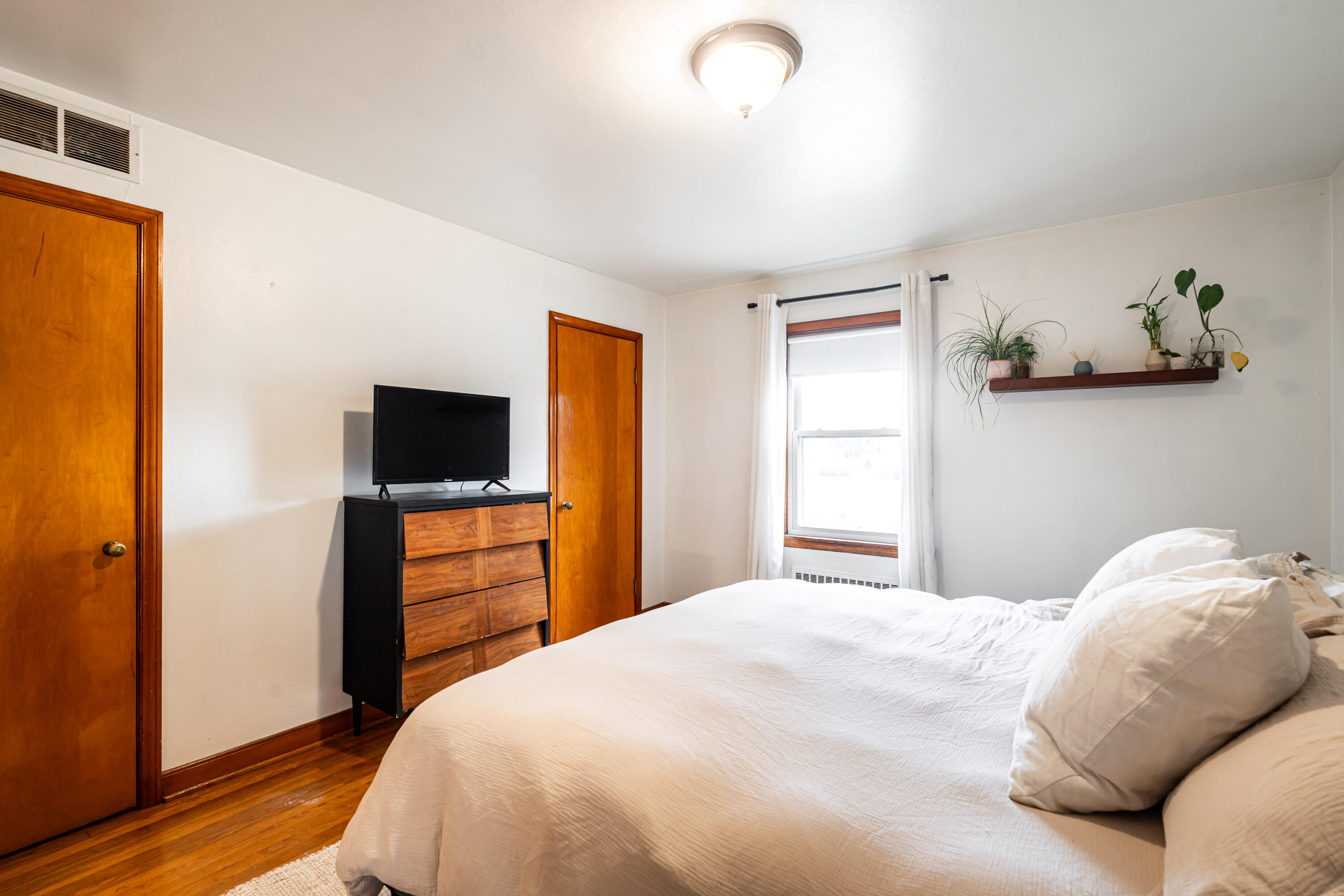 3436 E Van Norman Ave