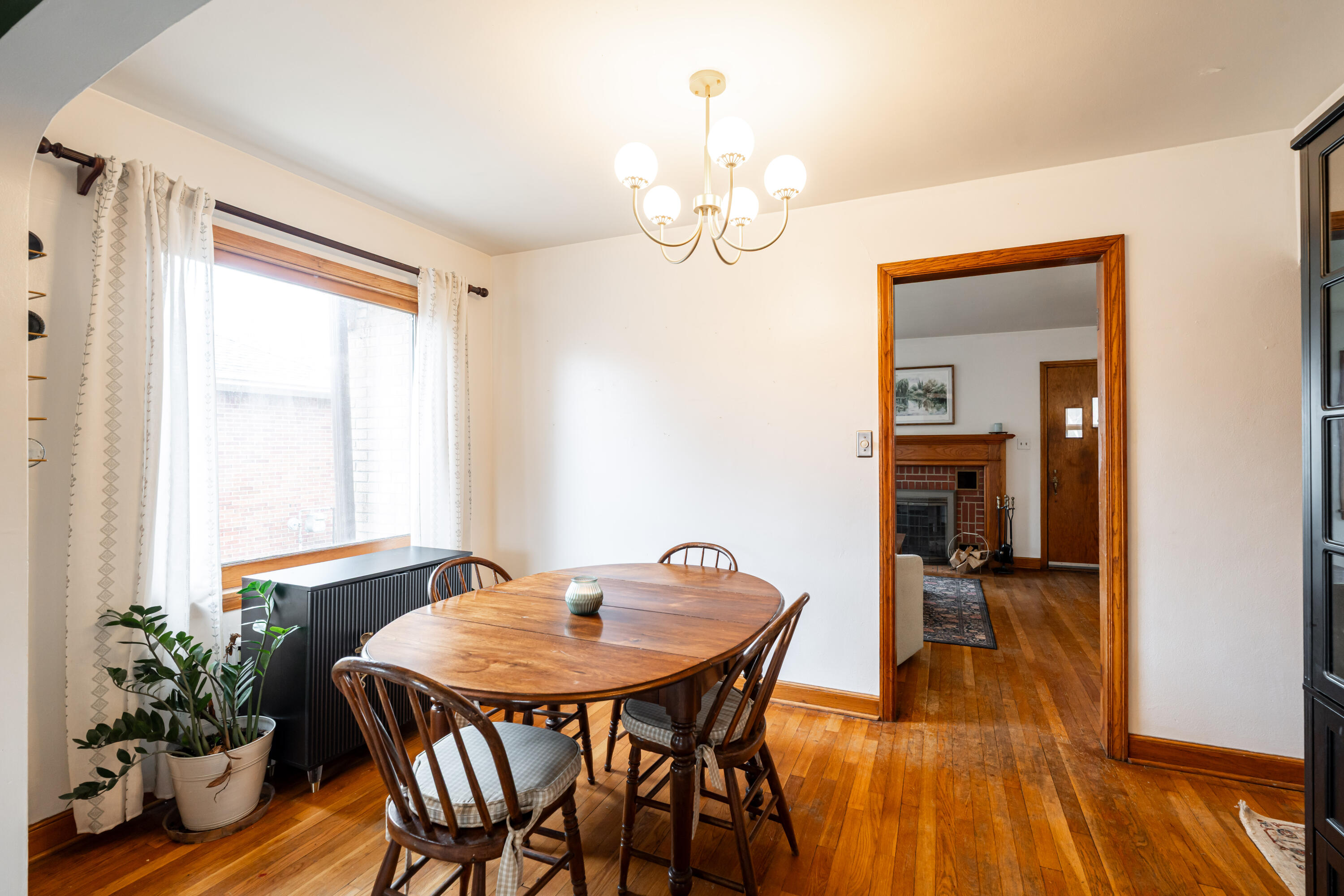 3436 E Van Norman Ave