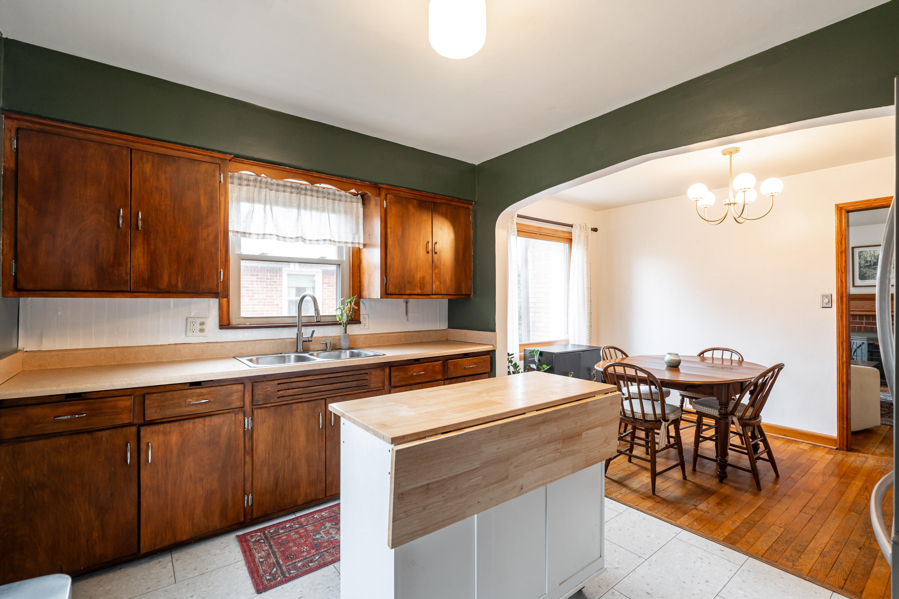 3436 E Van Norman Ave