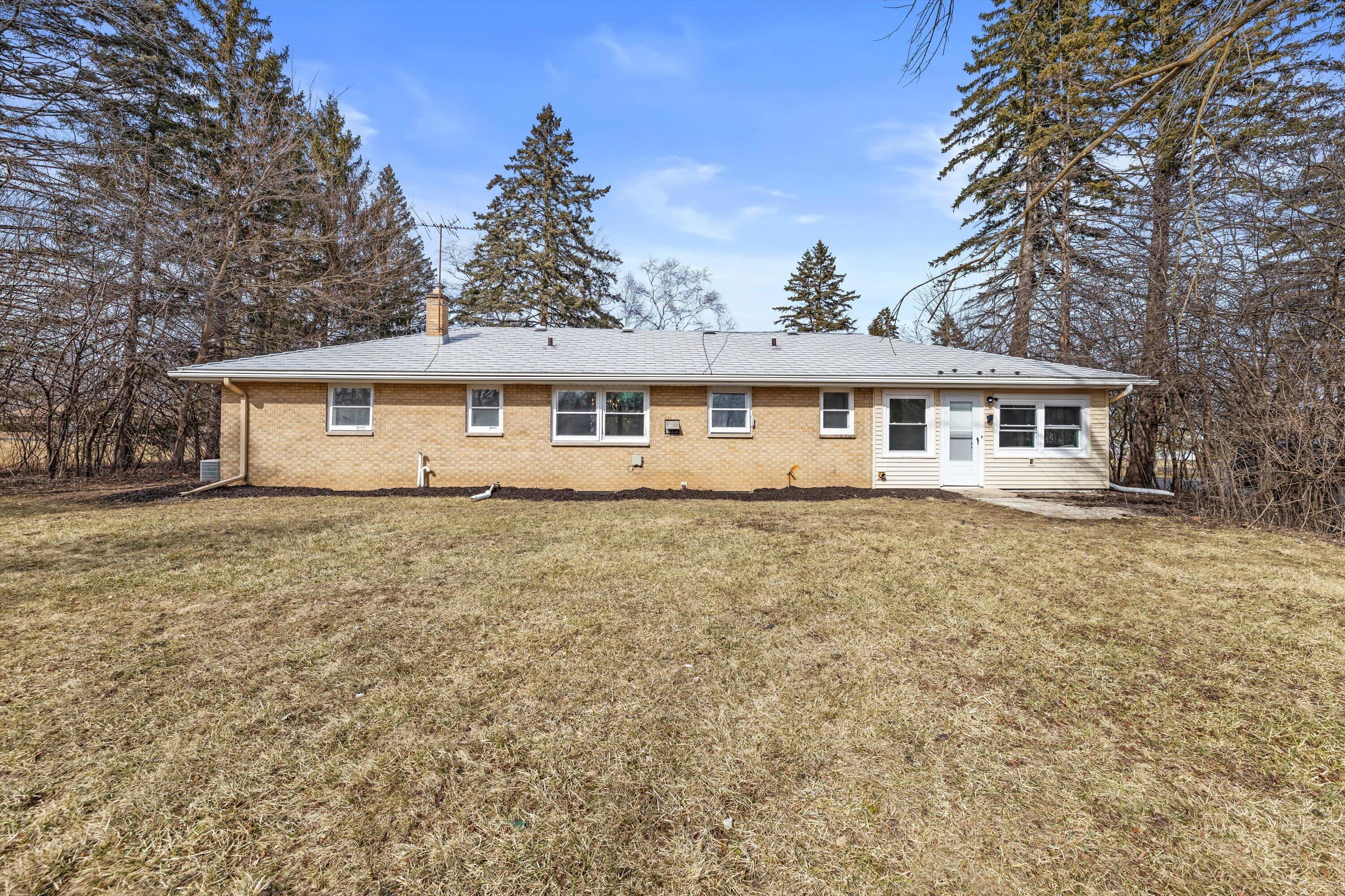 N80W15821 Rainbow Dr