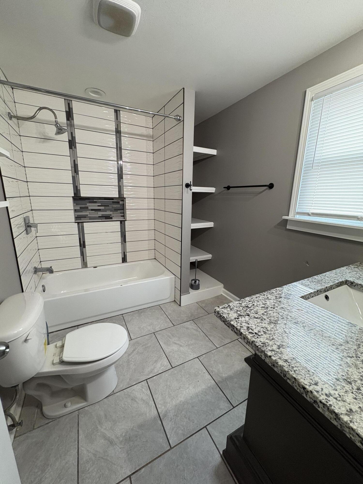 233 Frank Ave
