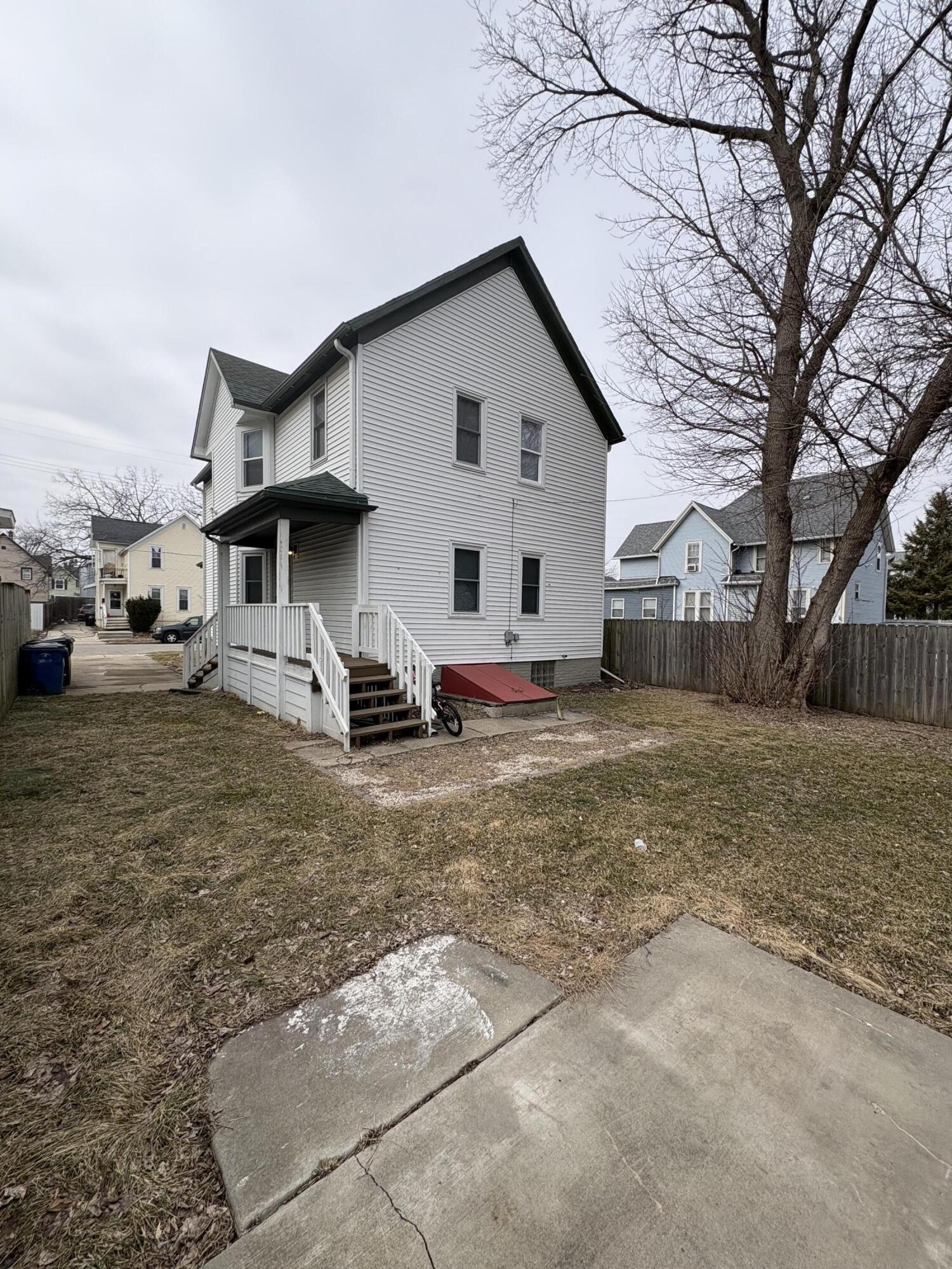 233 Frank Ave