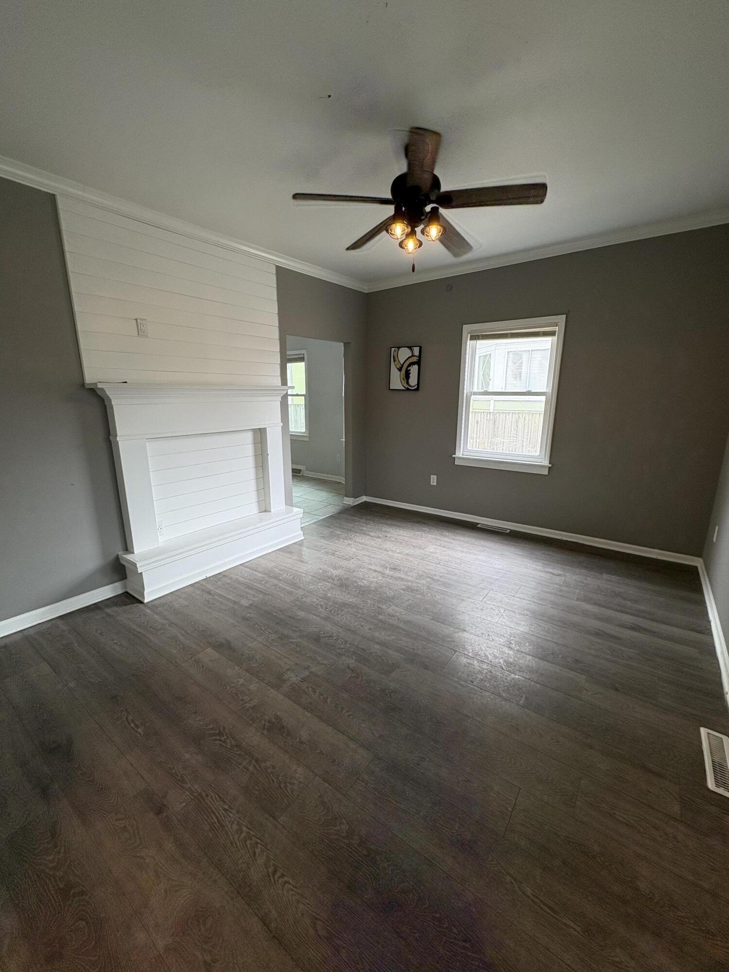 233 Frank Ave