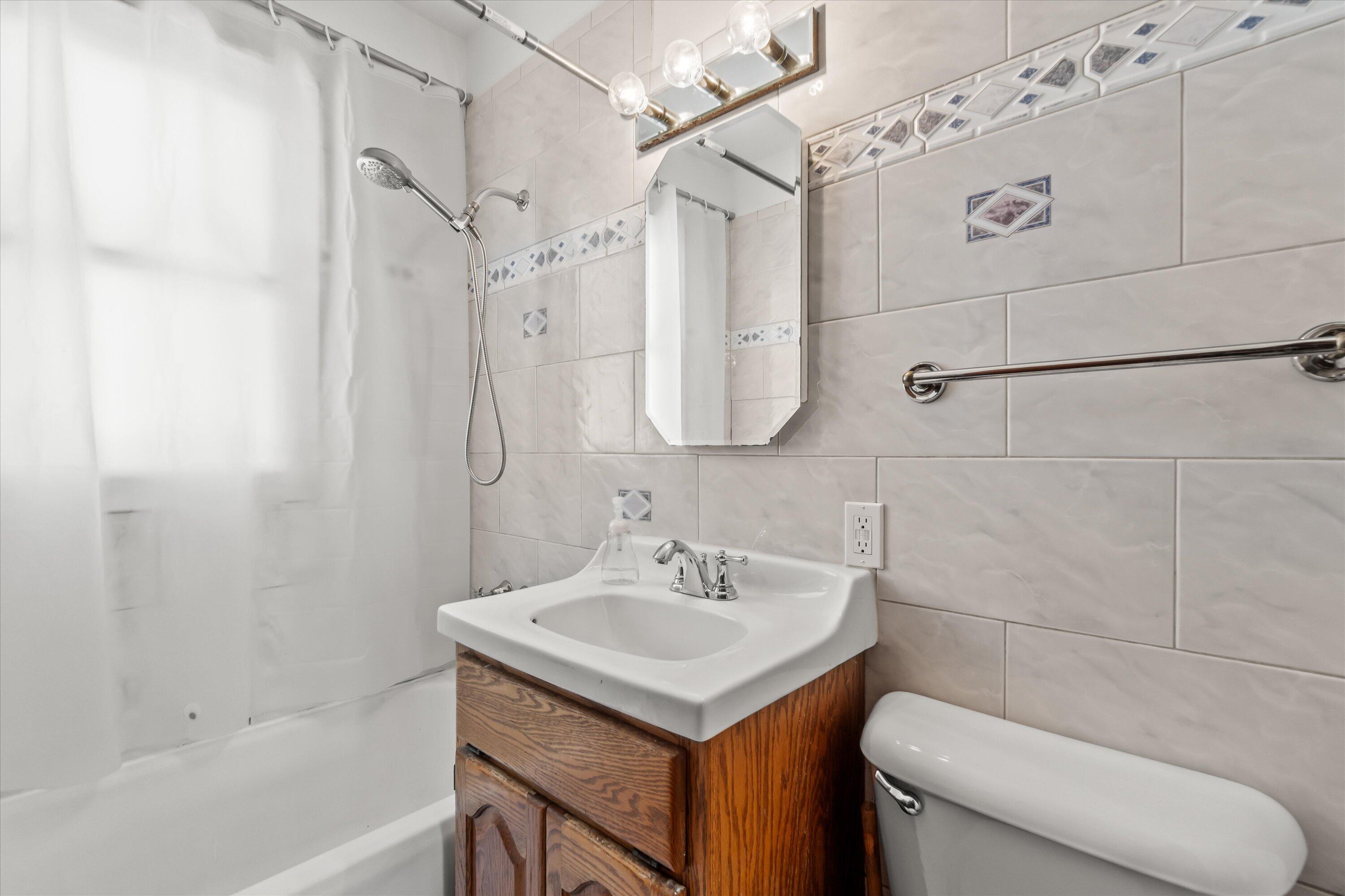 4732 W Beloit Rd Unit: 4734