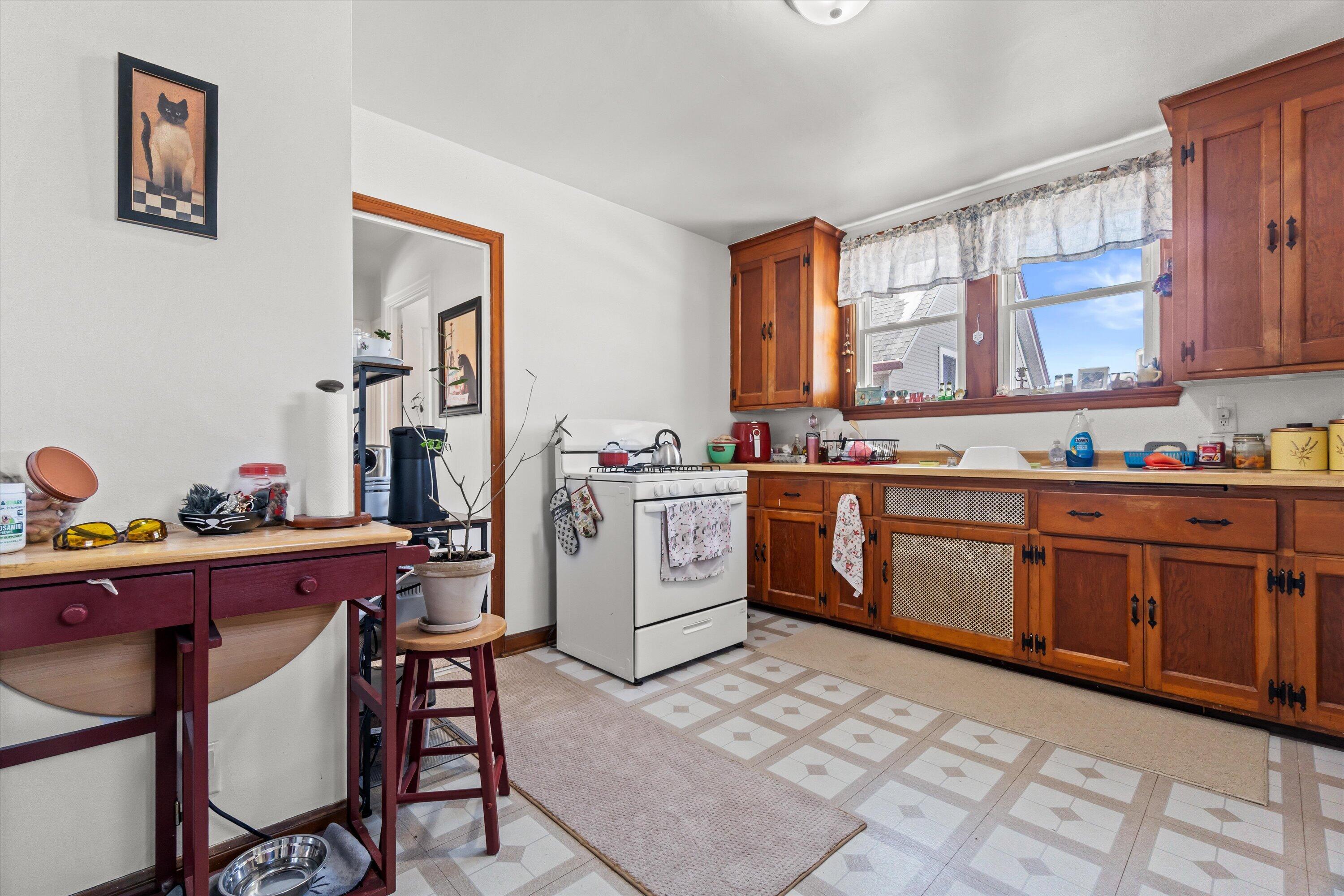 4732 W Beloit Rd Unit: 4734