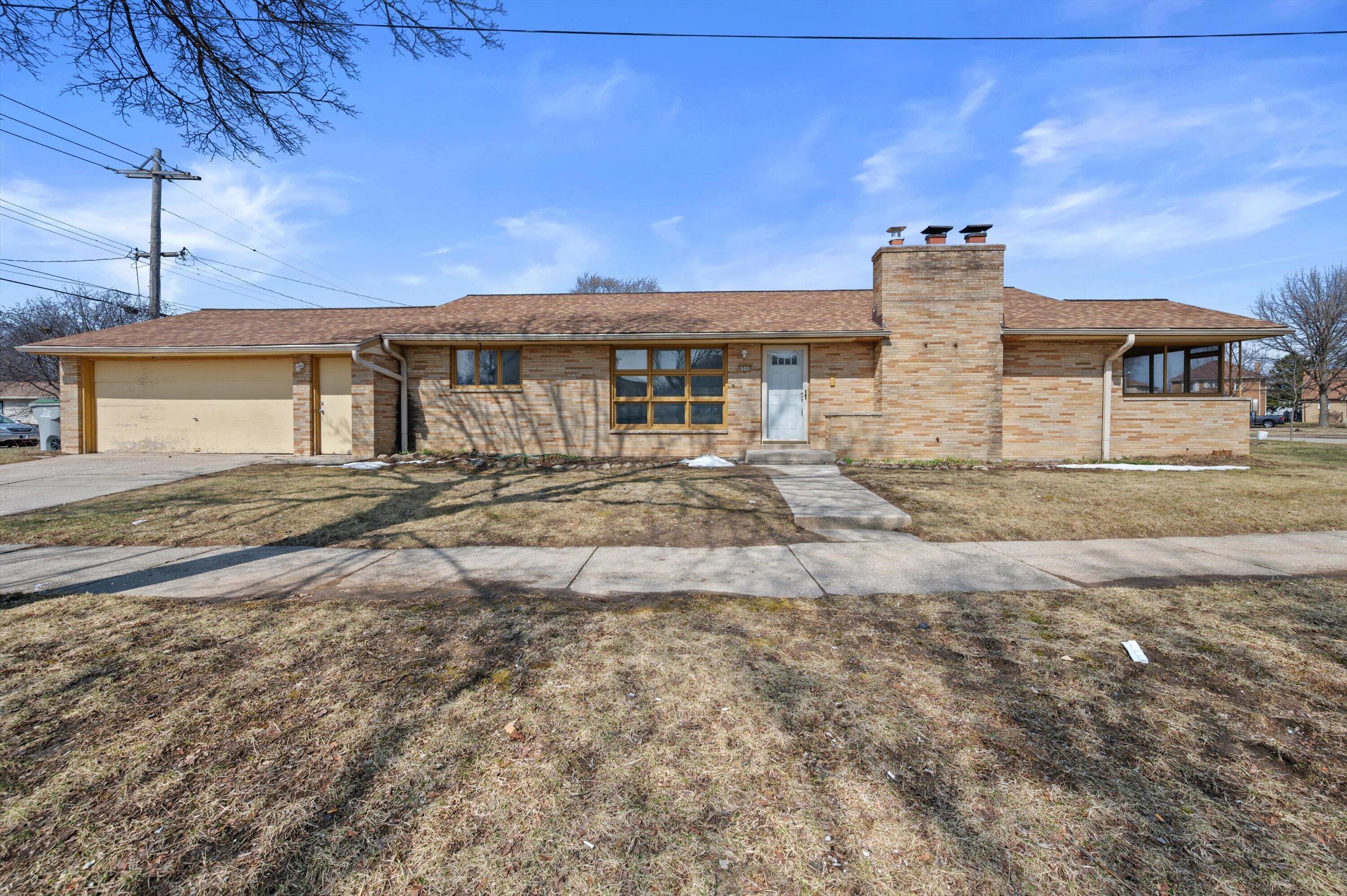 6500 W Glendale Ave