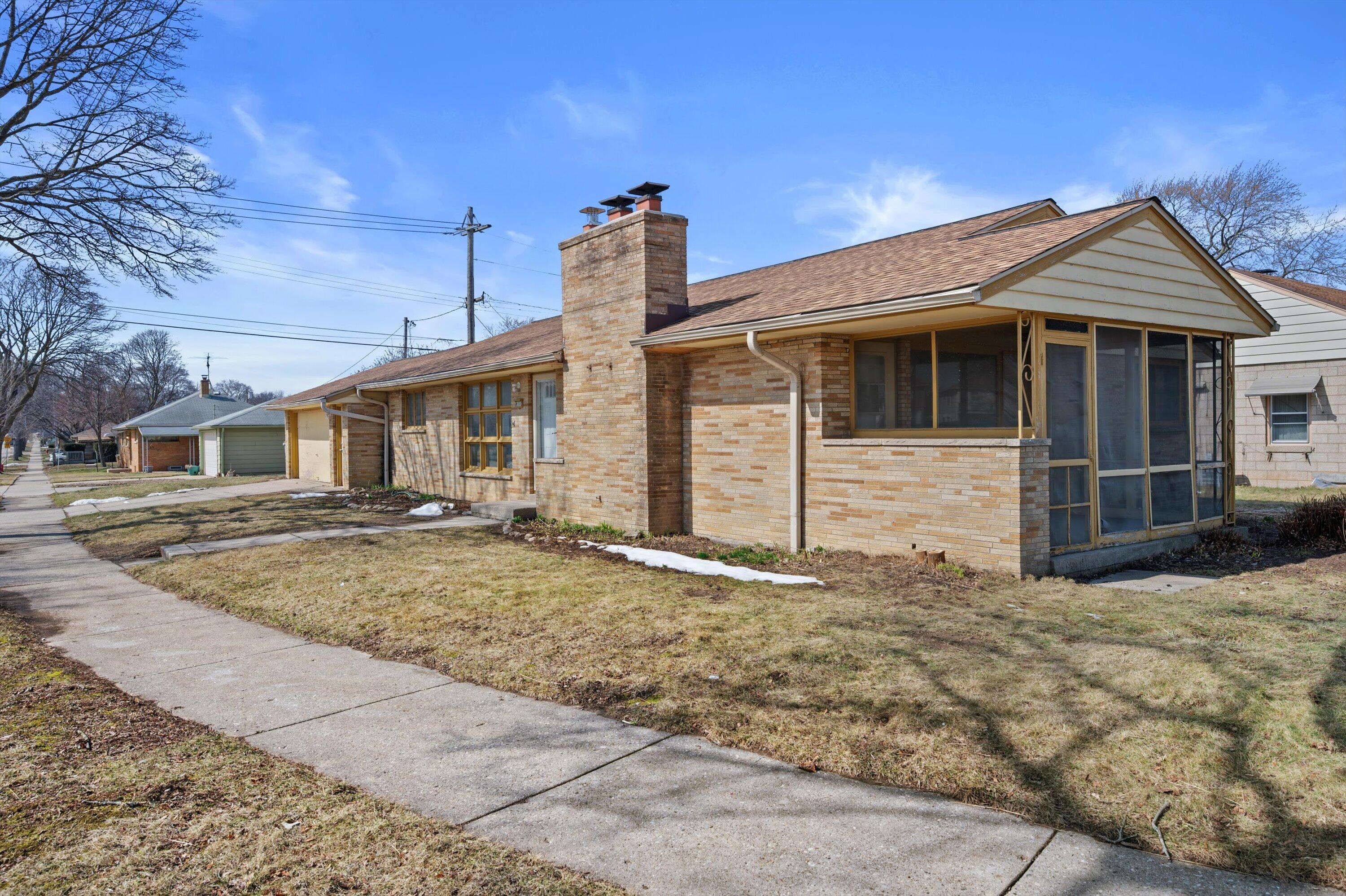 6500 W Glendale Ave