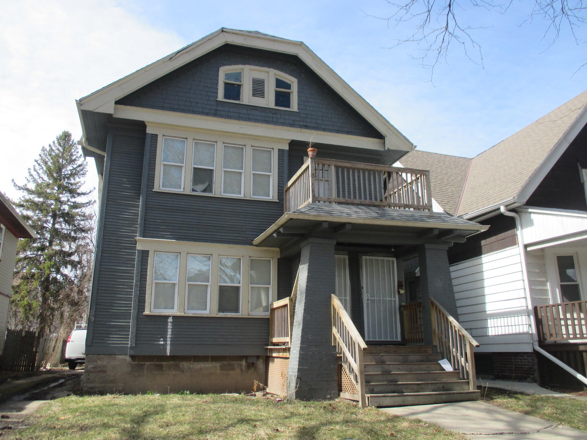 3015 N 6th St Unit: 3017