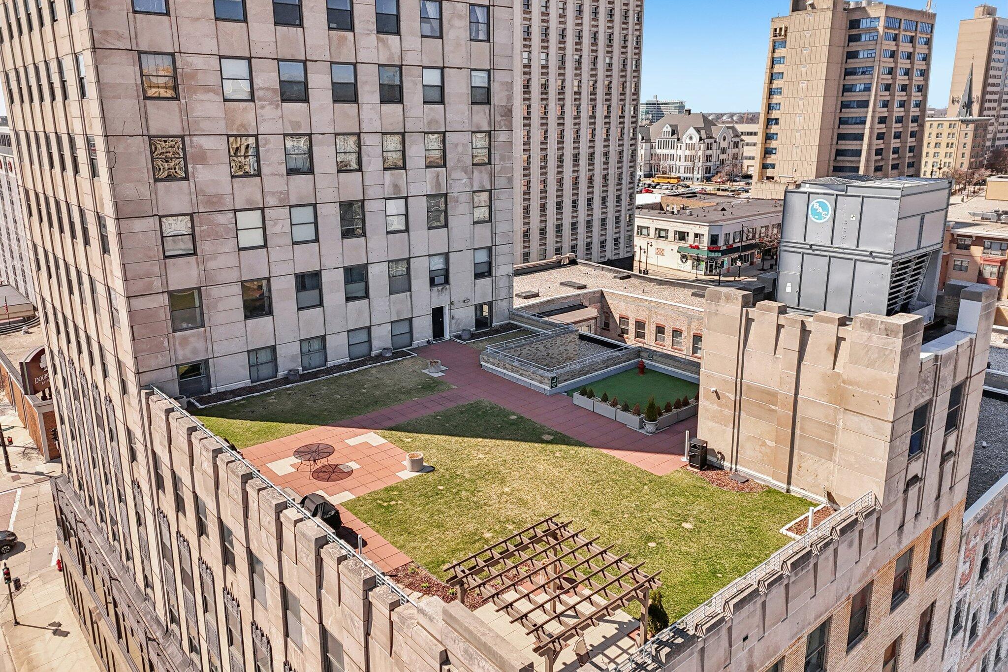 606 W Wisconsin Ave Unit: 309