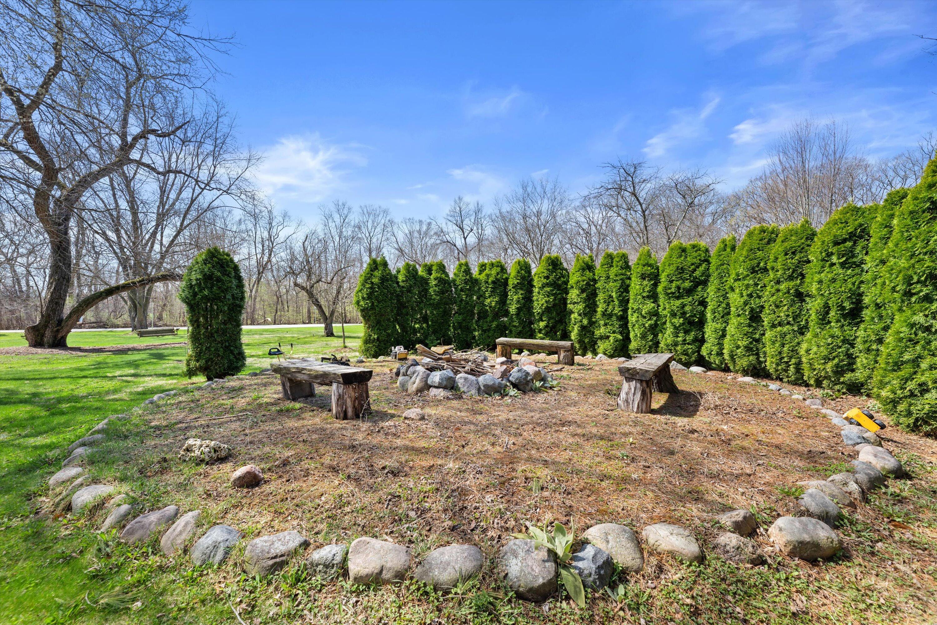 9432 W Garden Ct