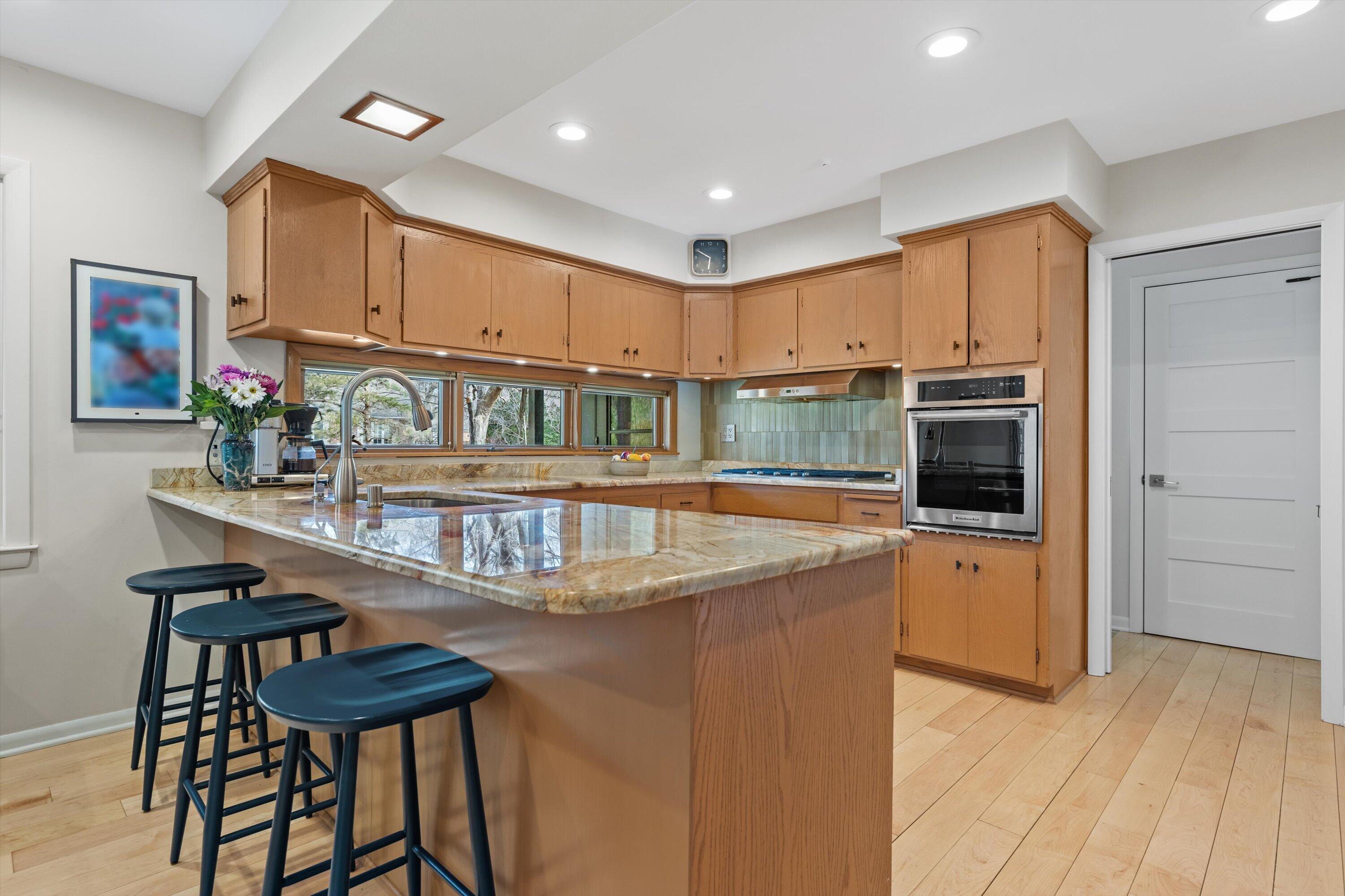 9432 W Garden Ct