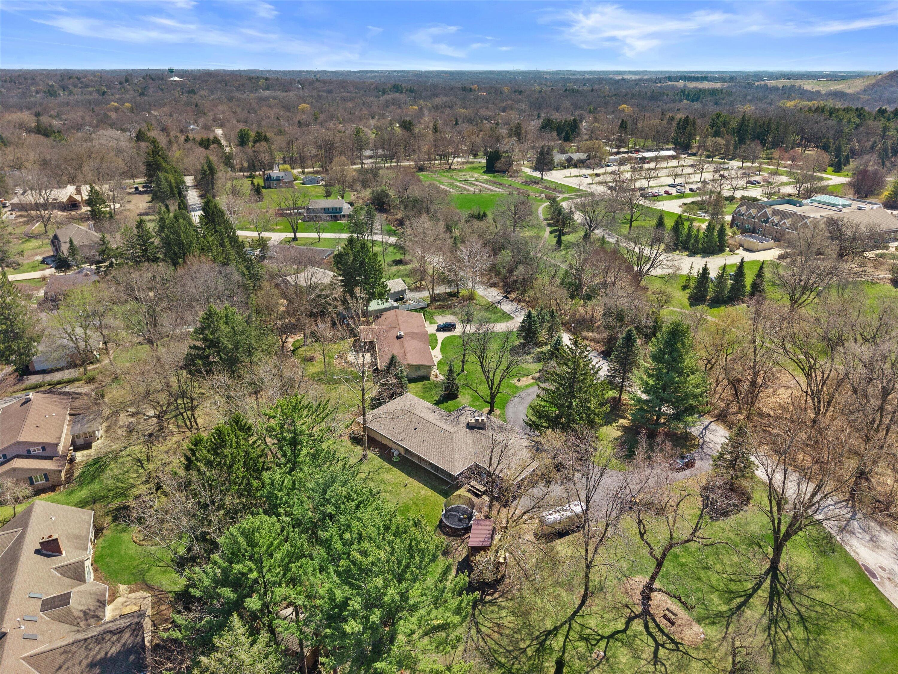9432 W Garden Ct