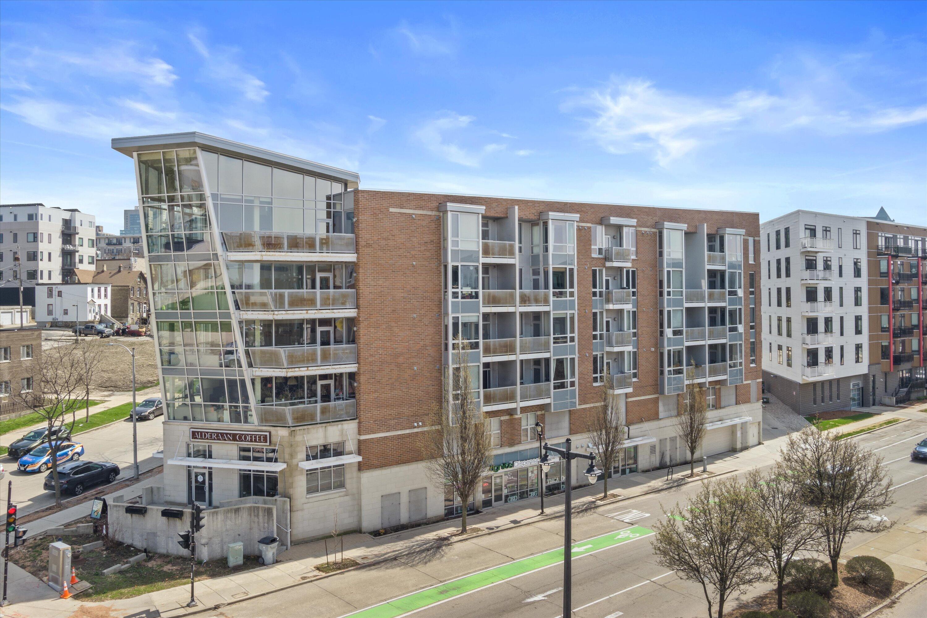 1541 N Jefferson St Unit: 405