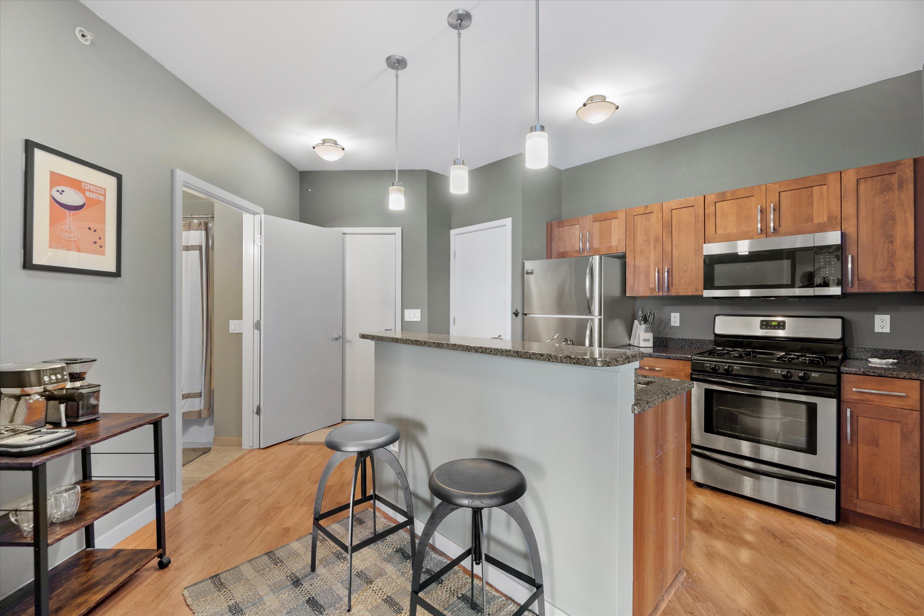 1541 N Jefferson St Unit: 405