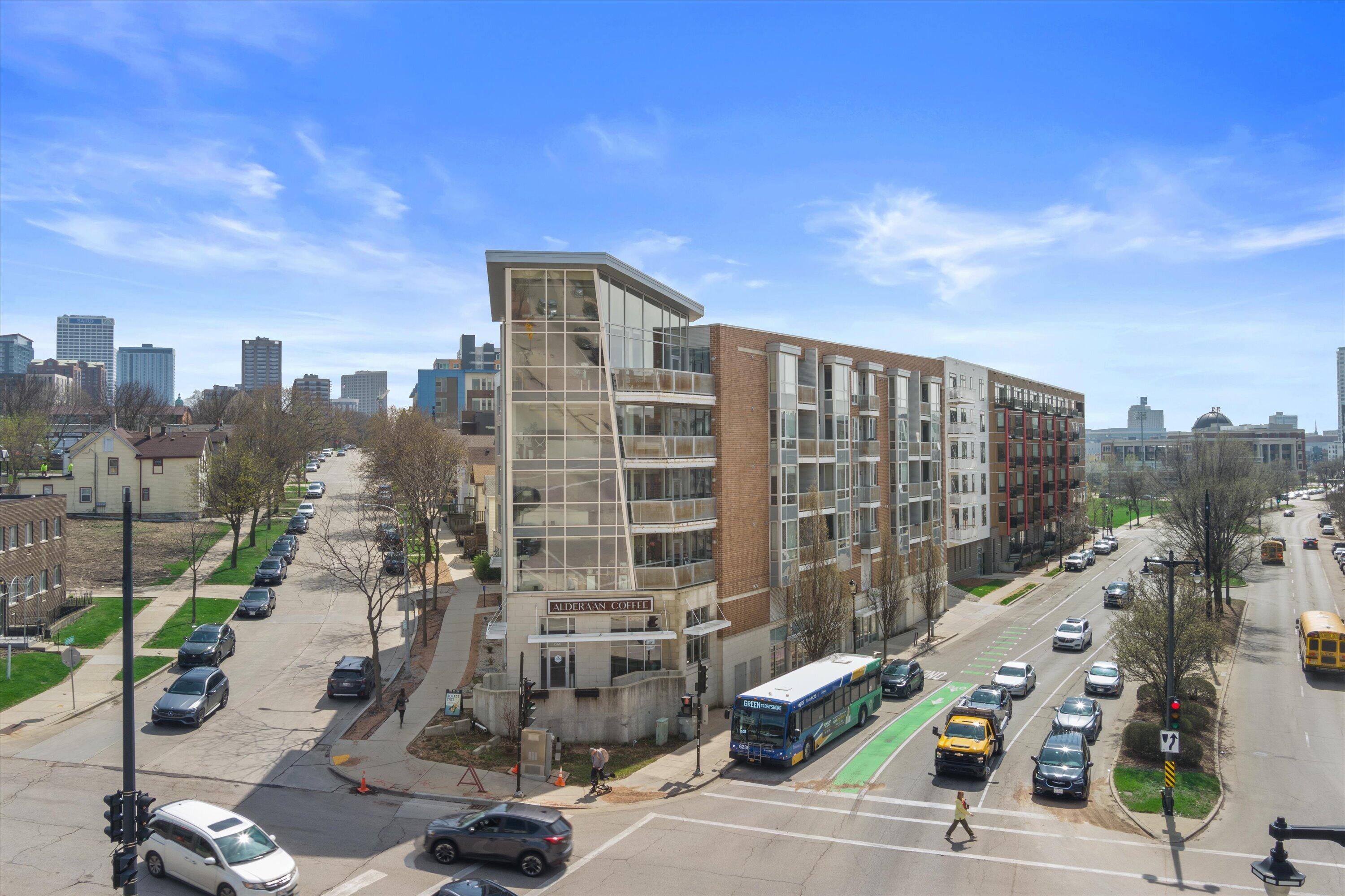 1541 N Jefferson St Unit: 405
