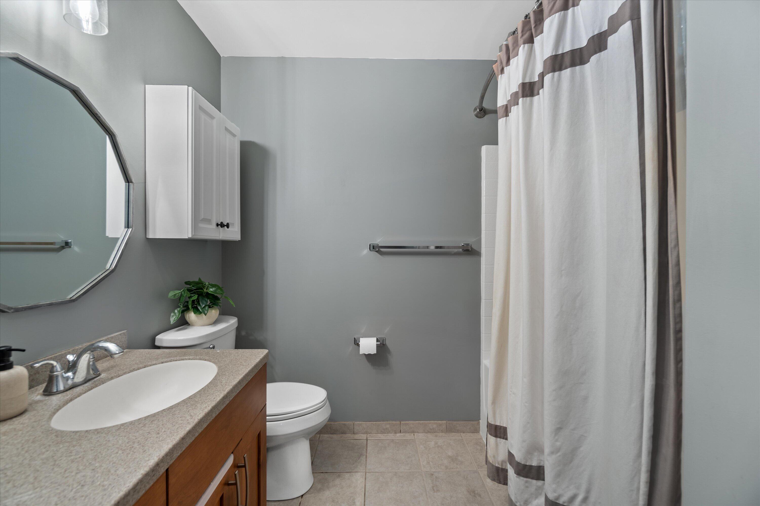 1541 N Jefferson St Unit: 405