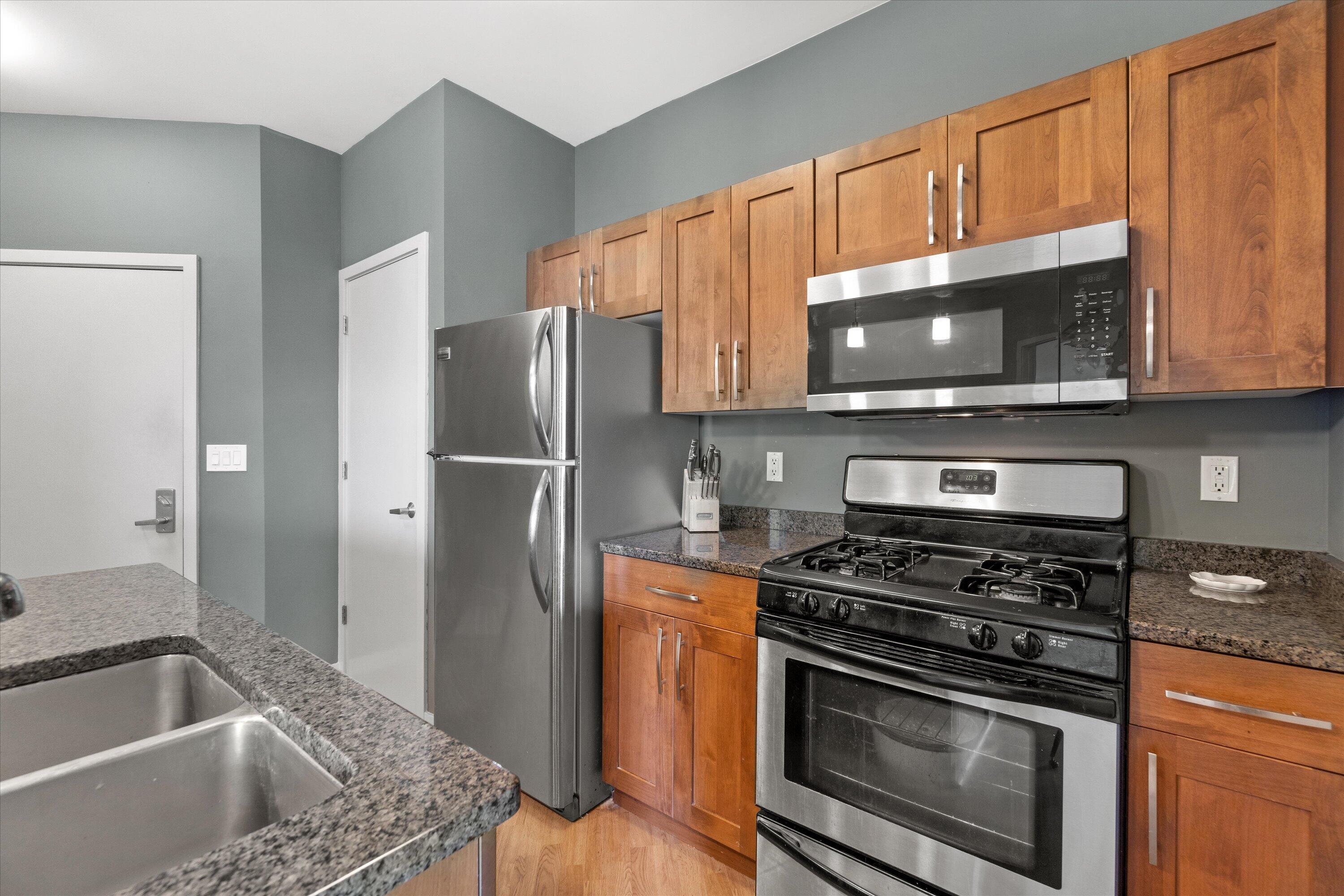 1541 N Jefferson St Unit: 405