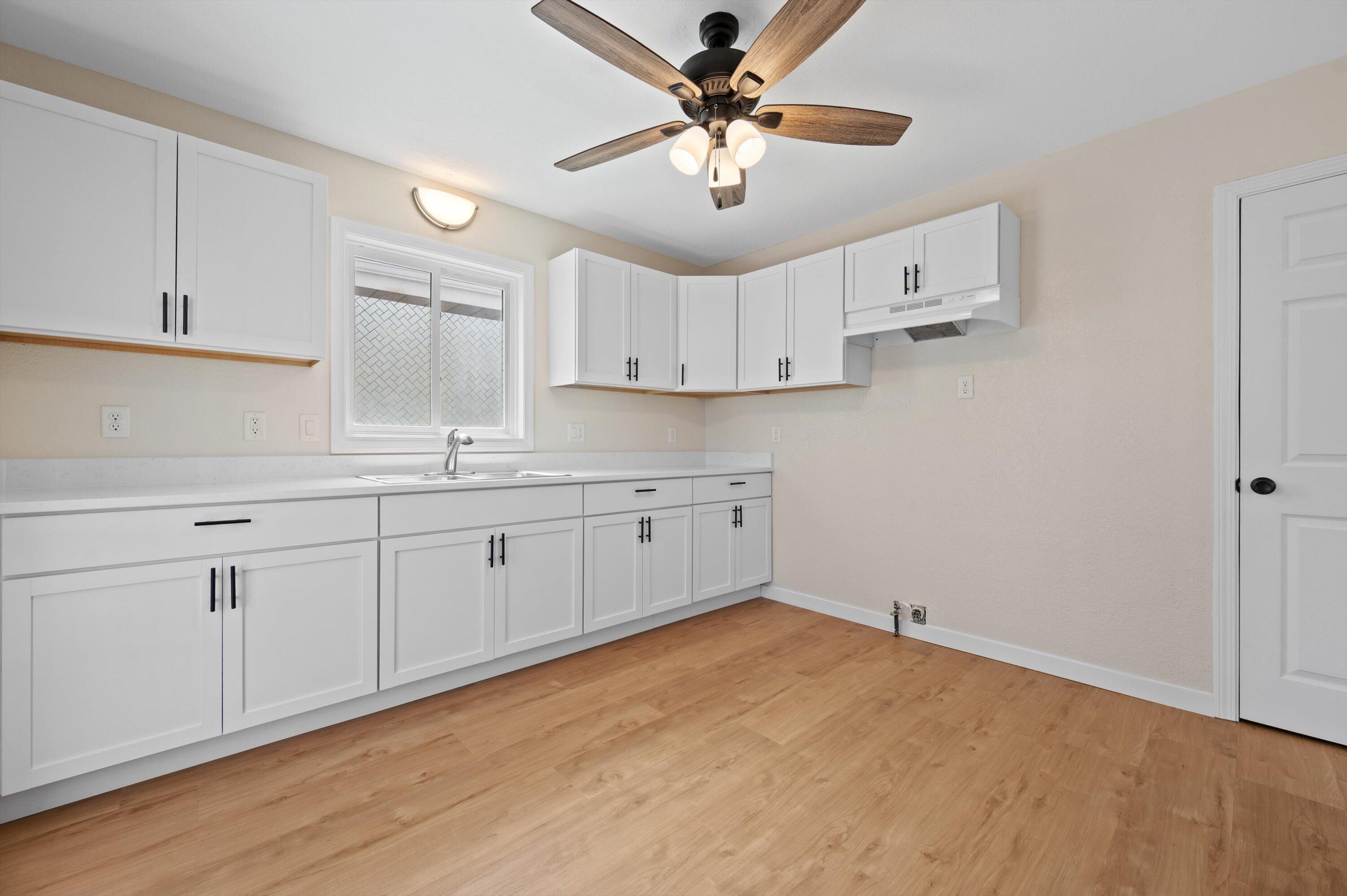2436 S 75th St Unit: 2438