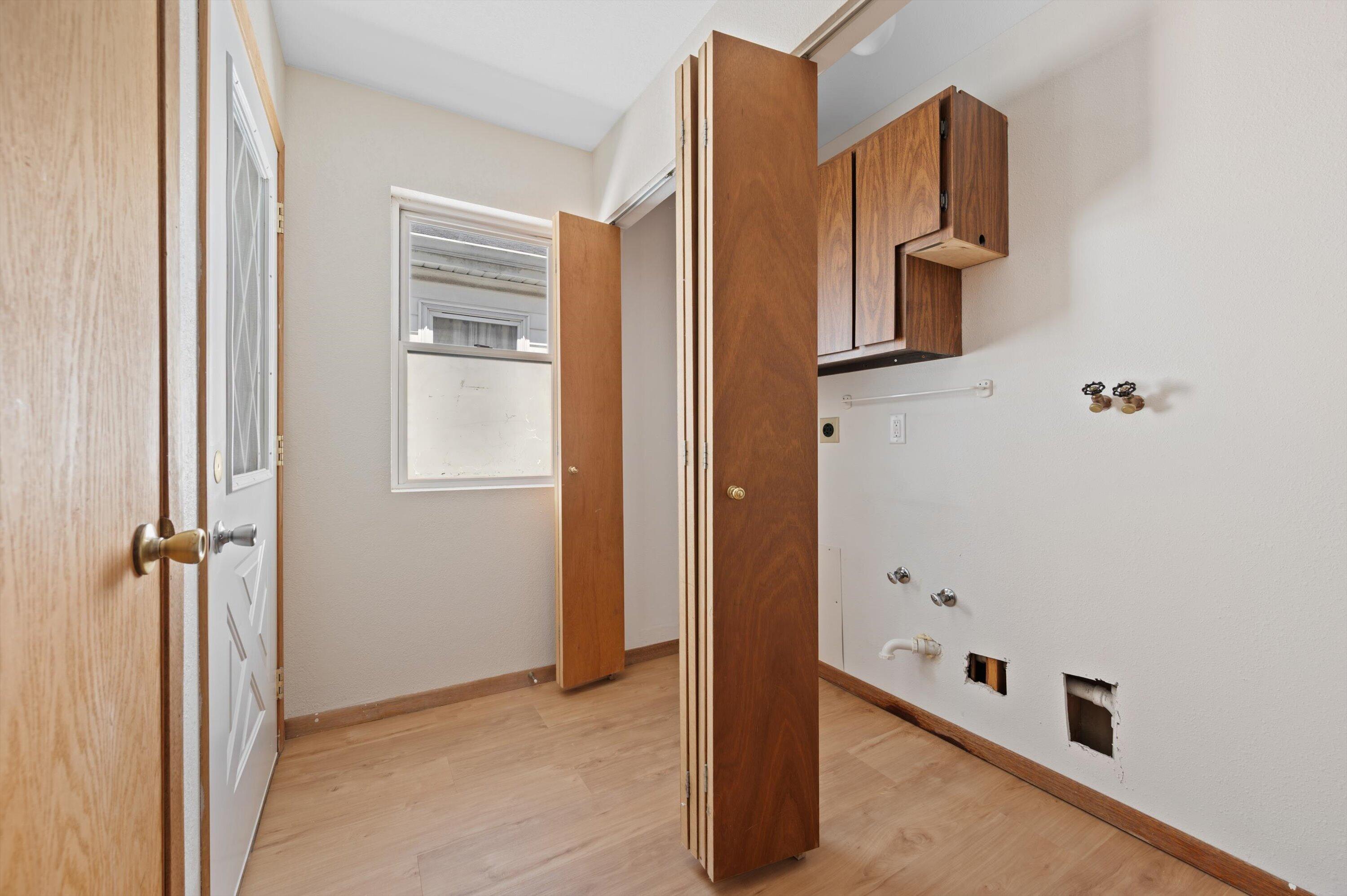 2436 S 75th St Unit: 2438