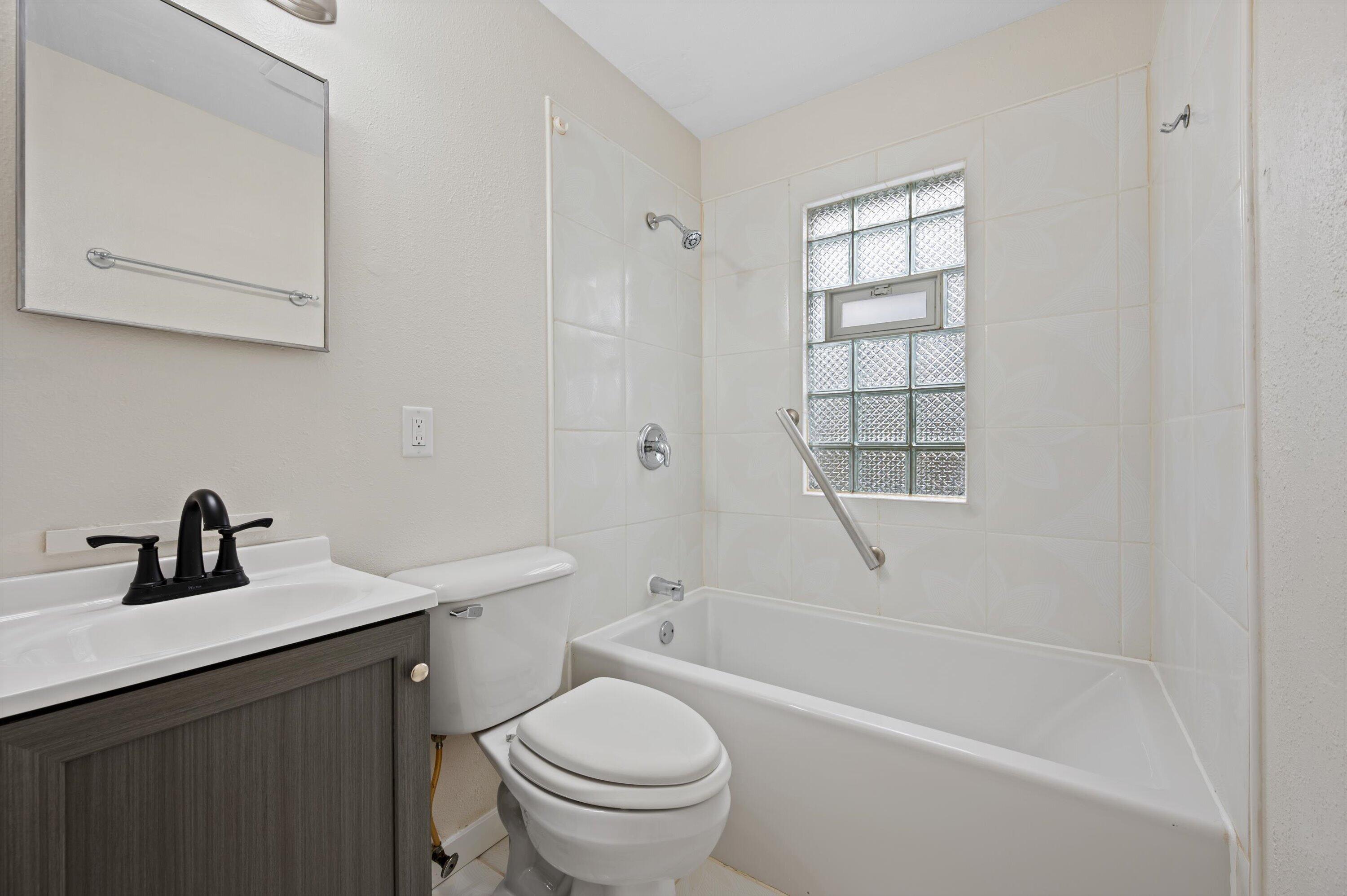 2436 S 75th St Unit: 2438