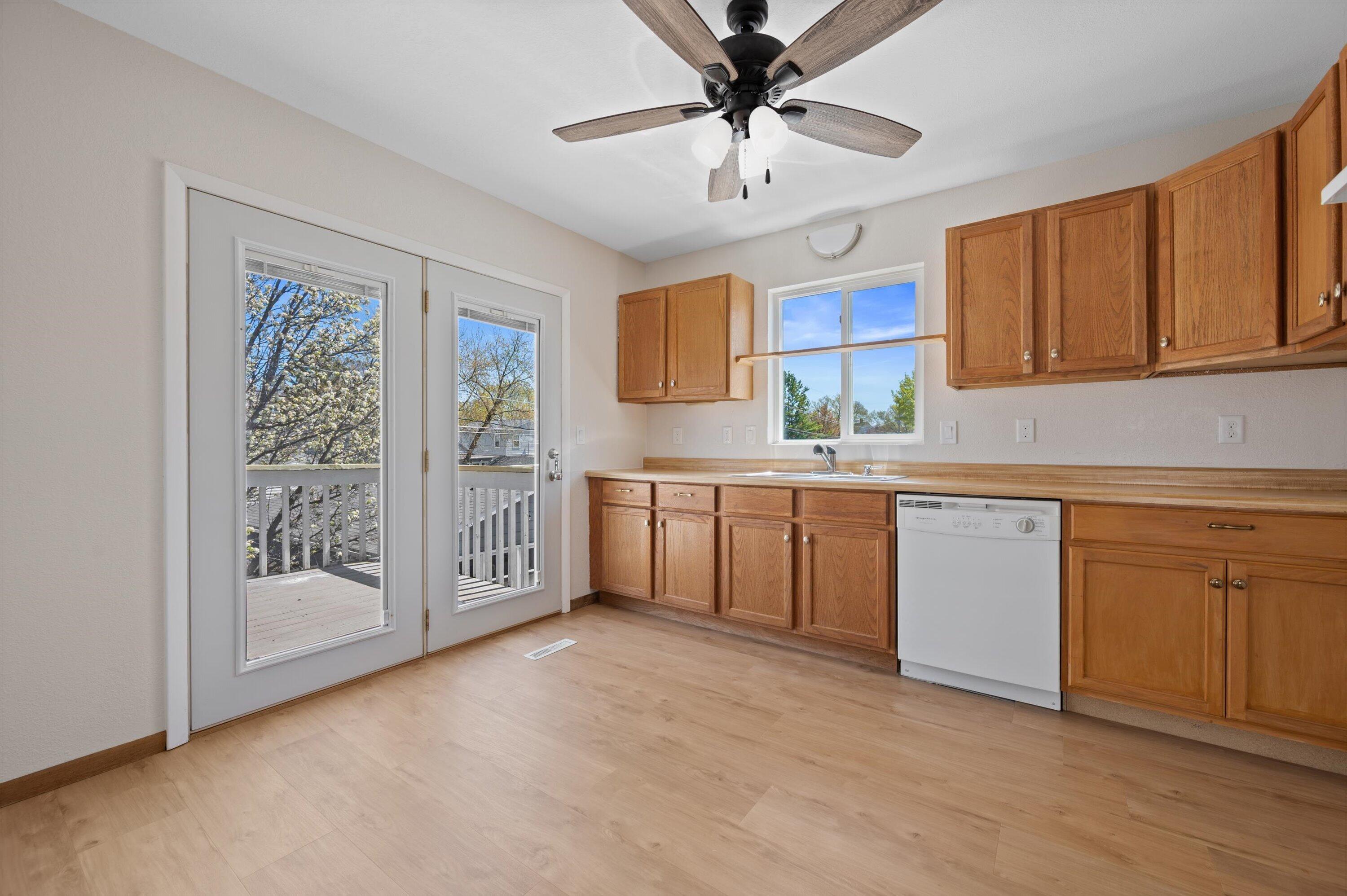 2436 S 75th St Unit: 2438