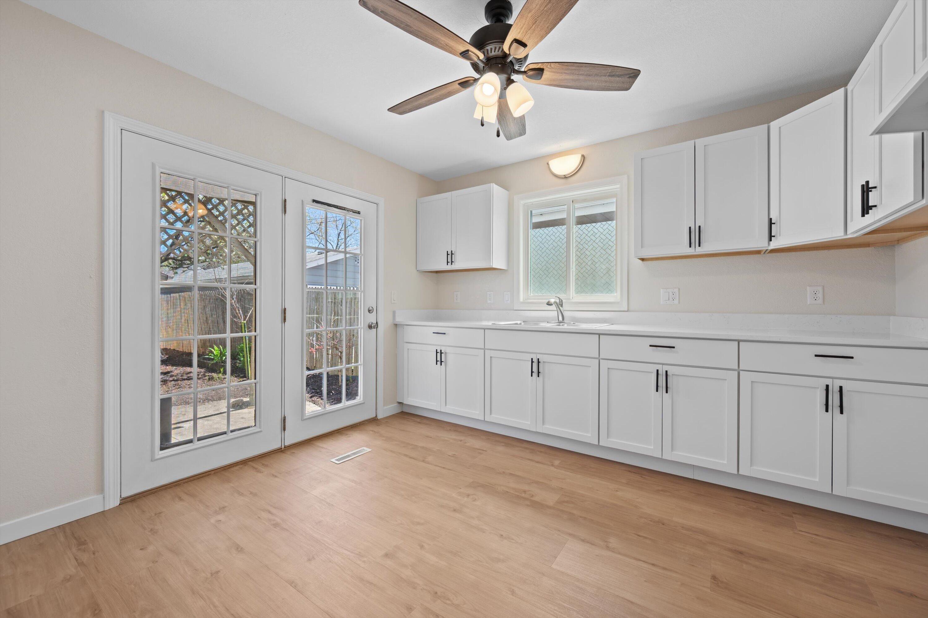2436 S 75th St Unit: 2438
