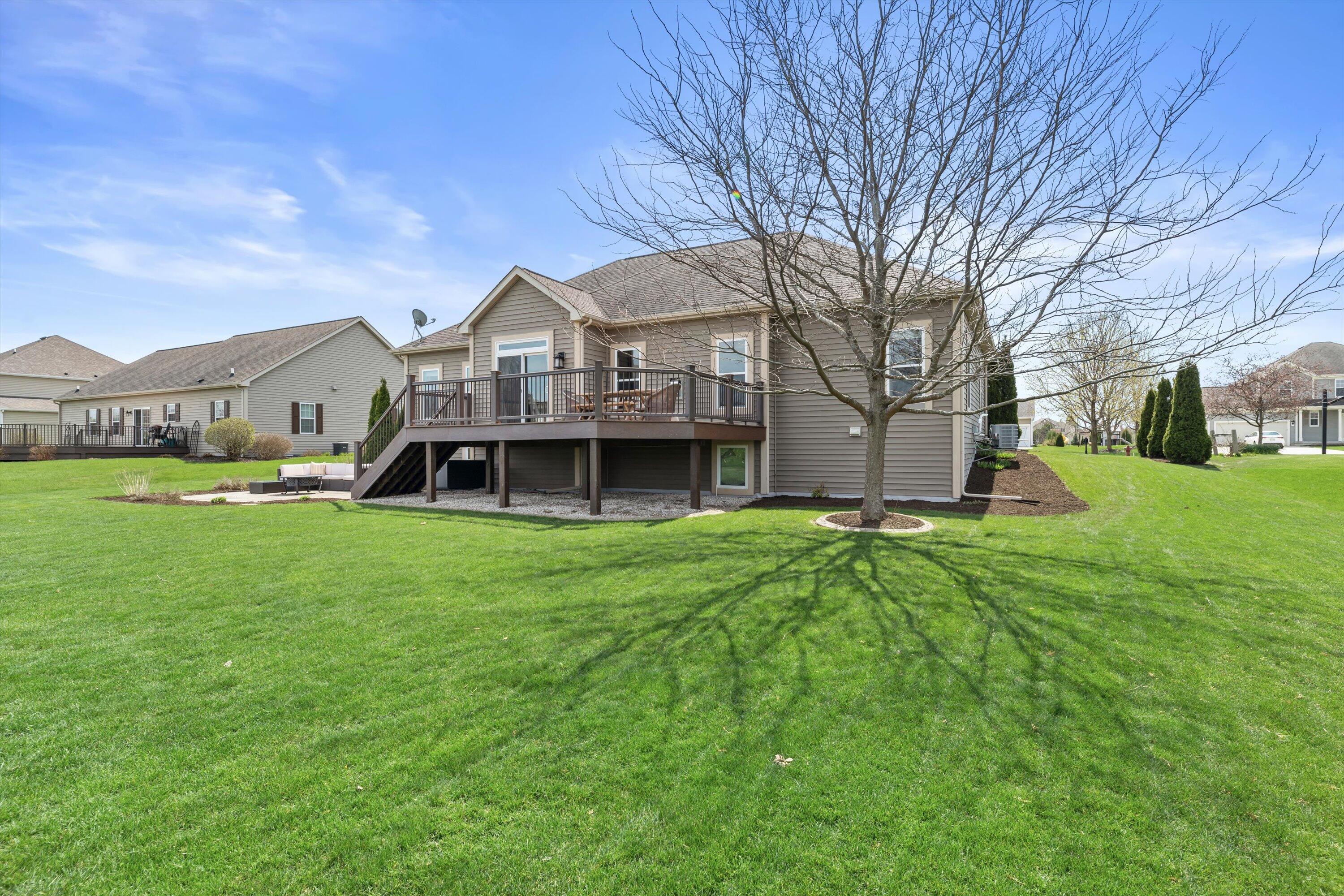 N42W22814 Beacon Ct