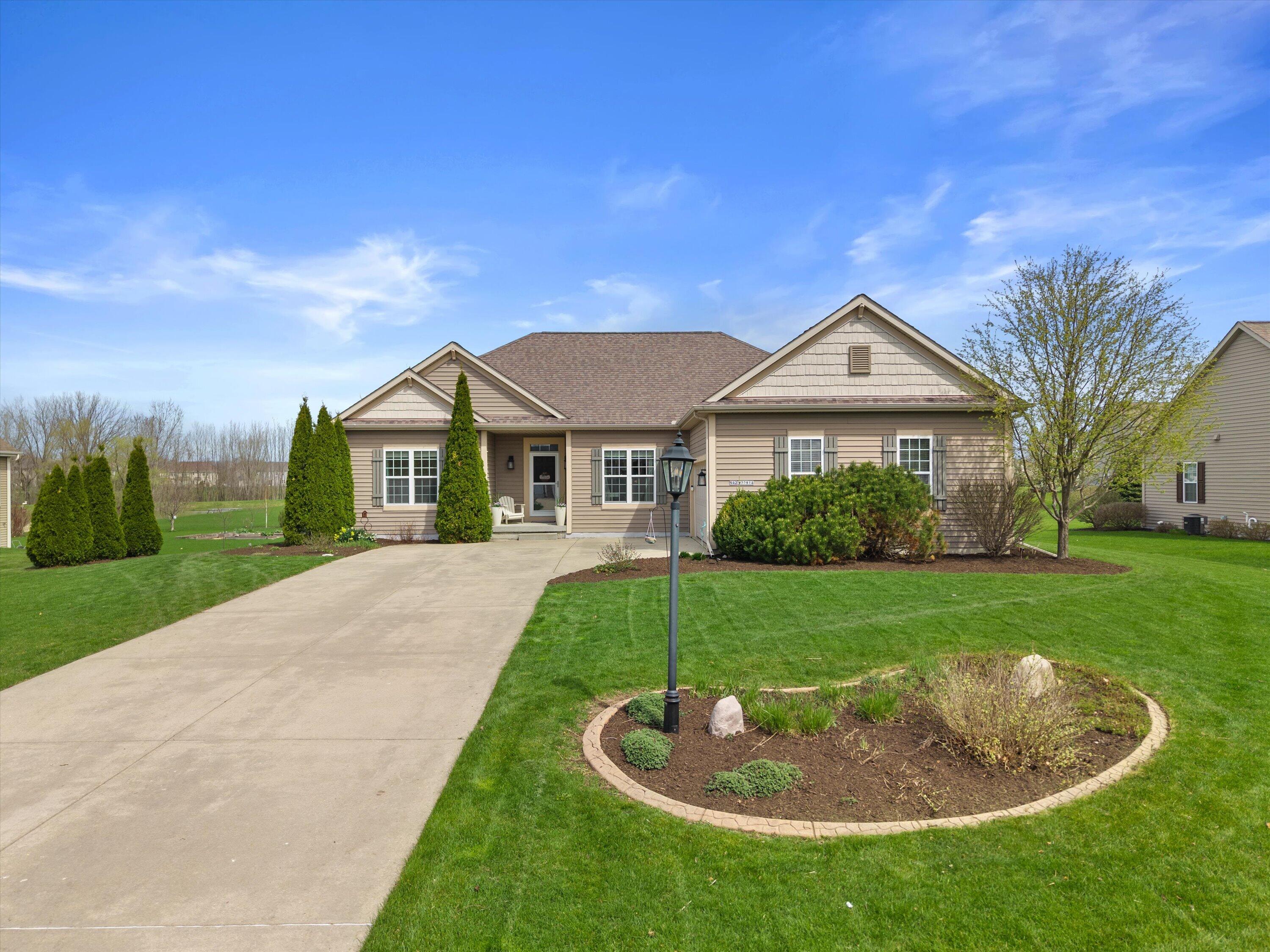 N42W22814 Beacon Ct