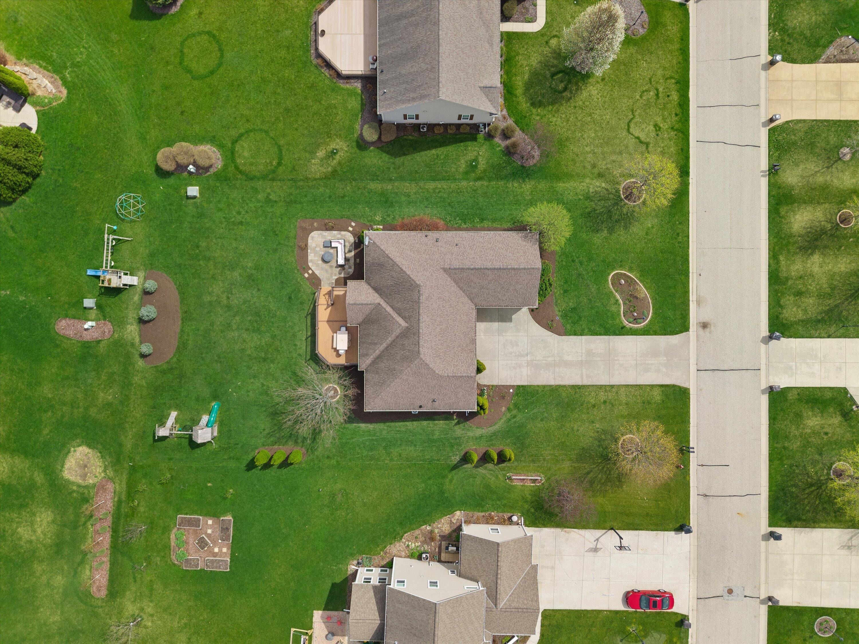 N42W22814 Beacon Ct