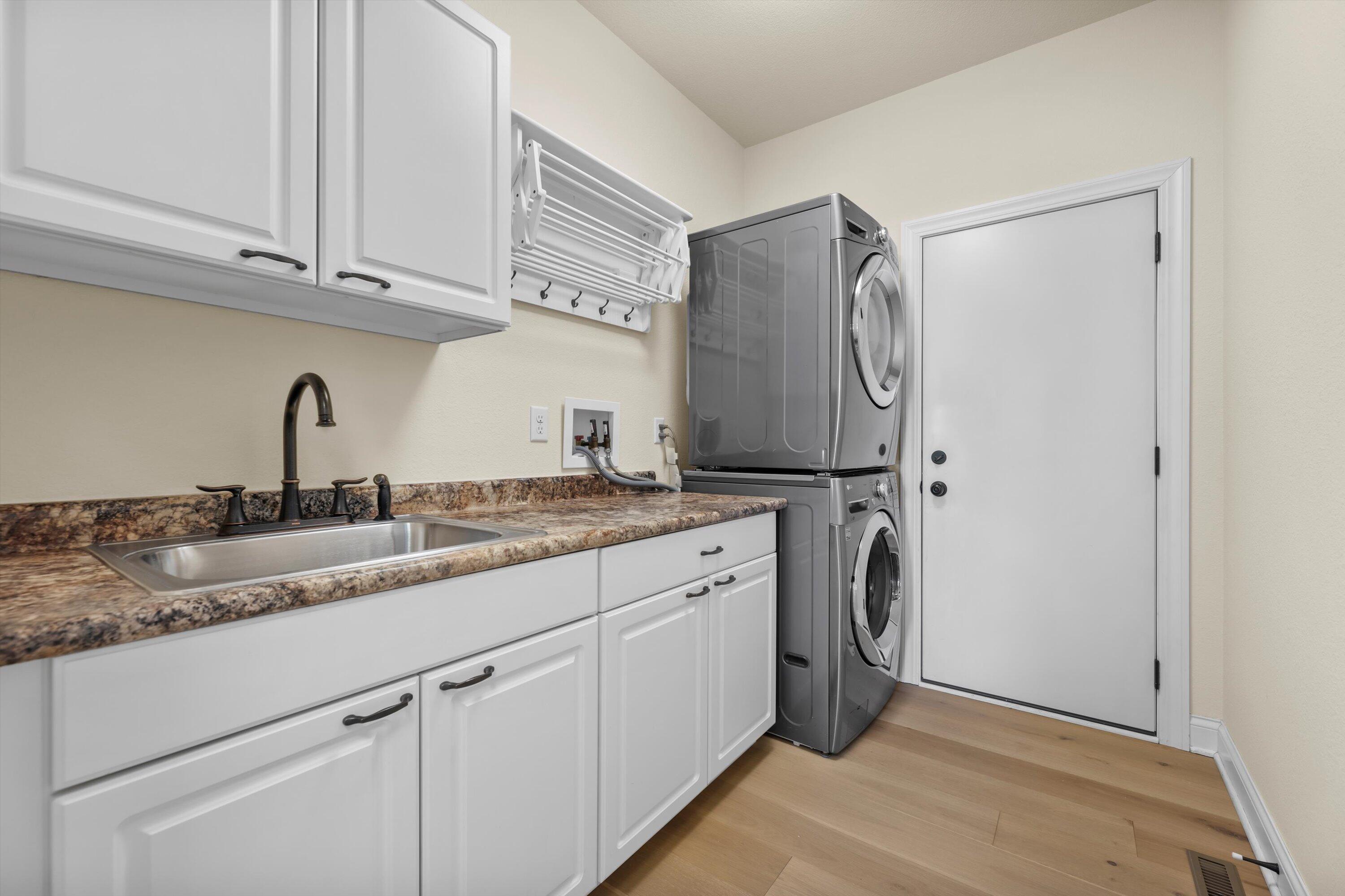 N42W22814 Beacon Ct