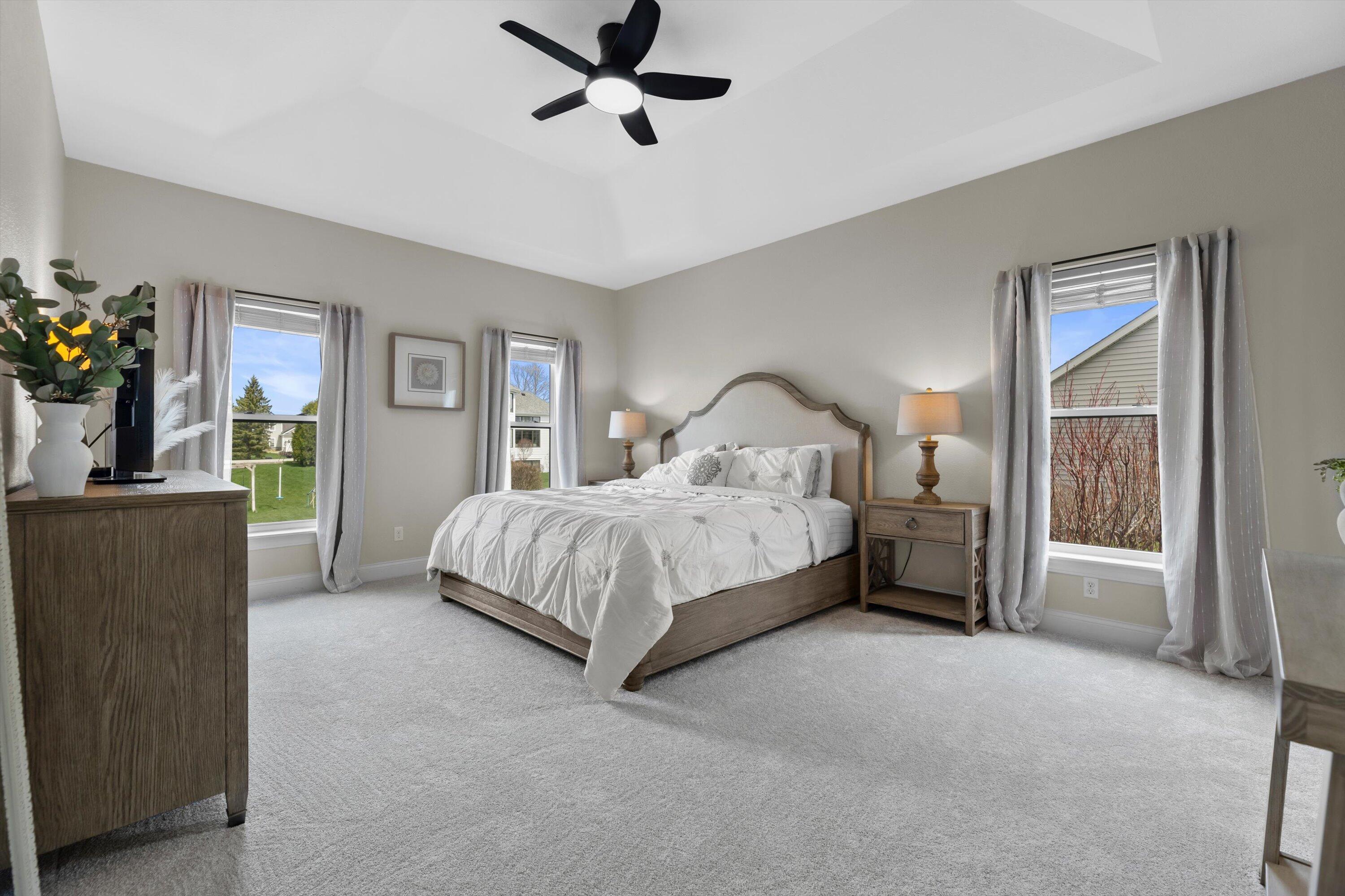 N42W22814 Beacon Ct