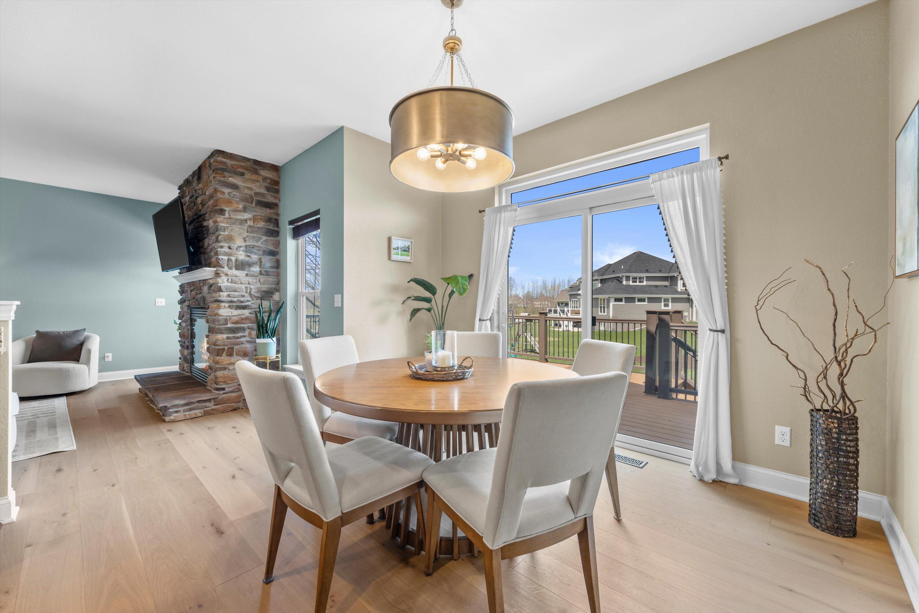 N42W22814 Beacon Ct