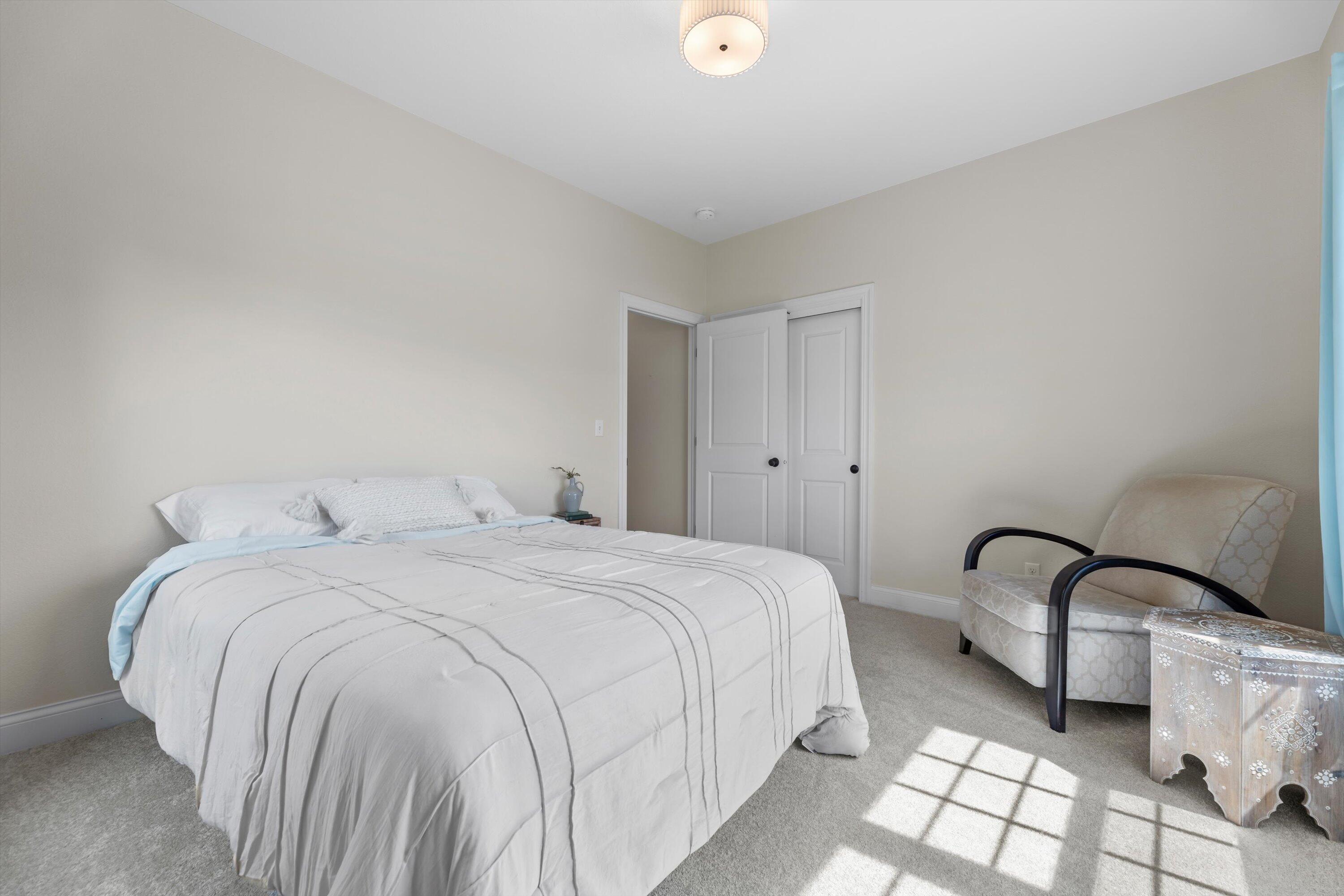 N42W22814 Beacon Ct