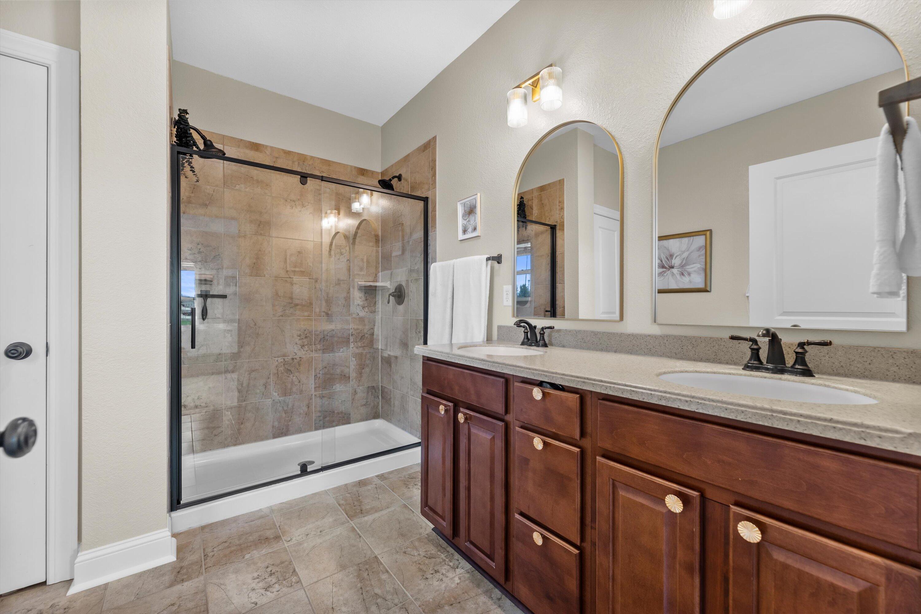 N42W22814 Beacon Ct