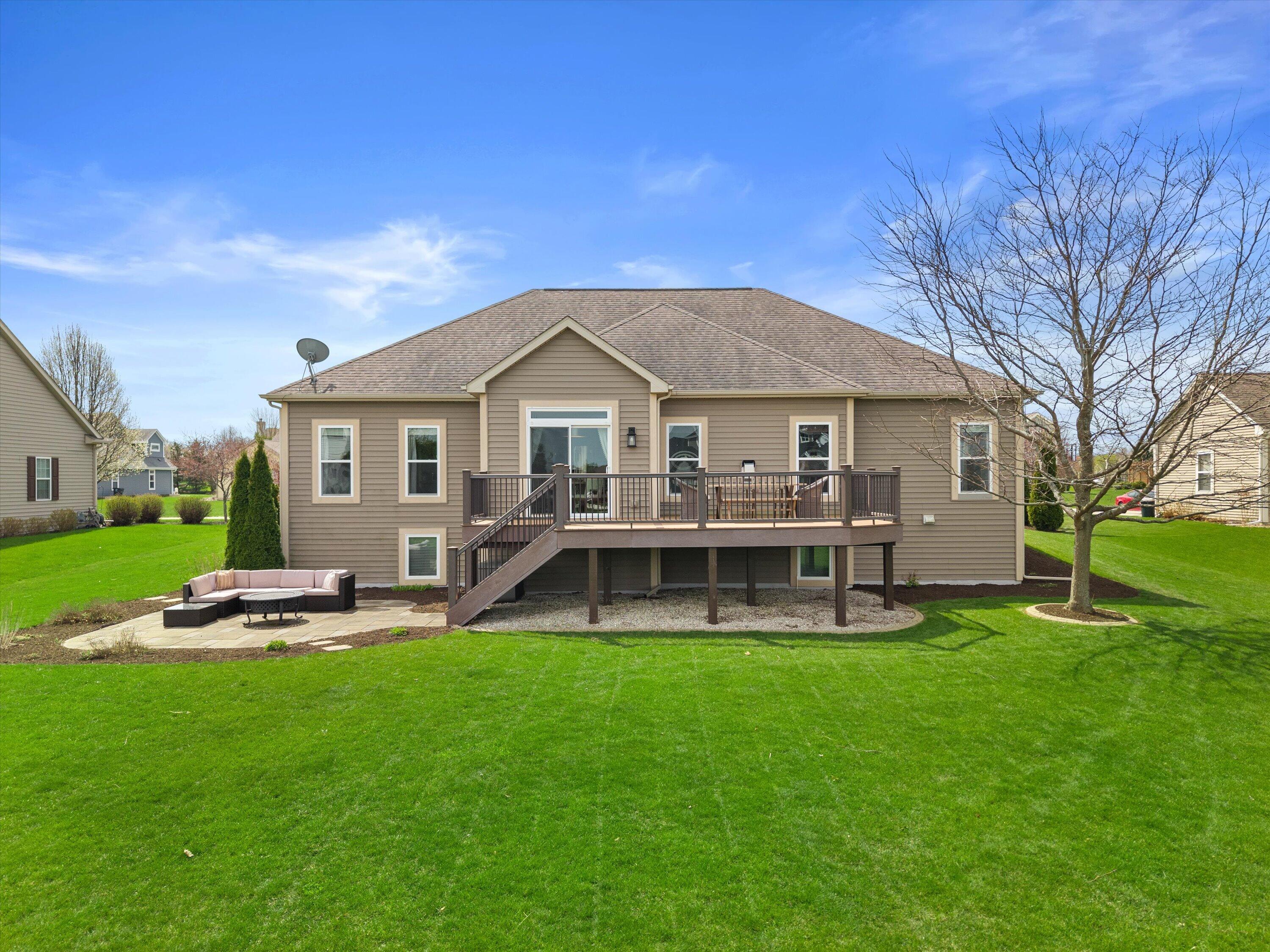 N42W22814 Beacon Ct