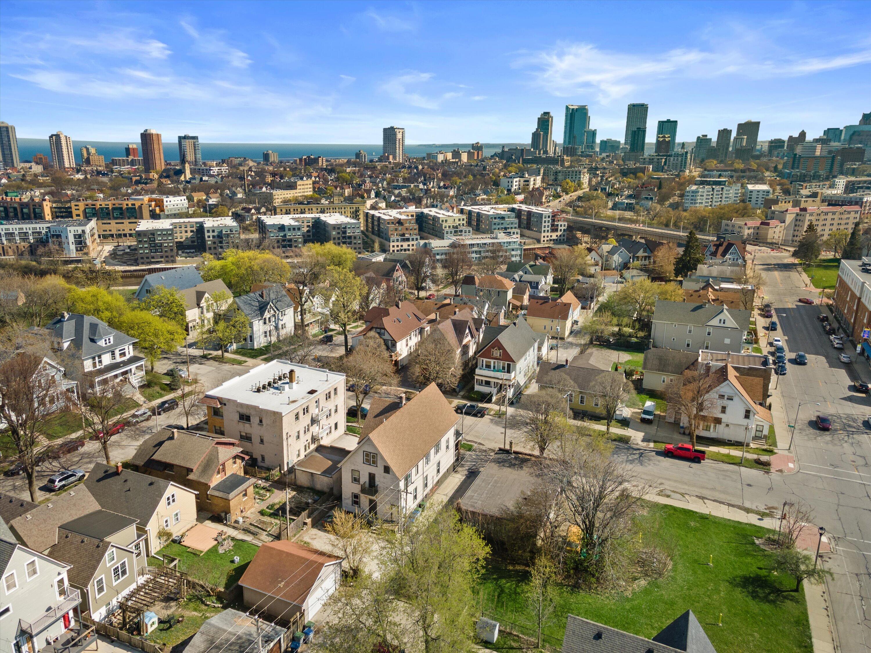 518 E Lloyd St Unit: 520