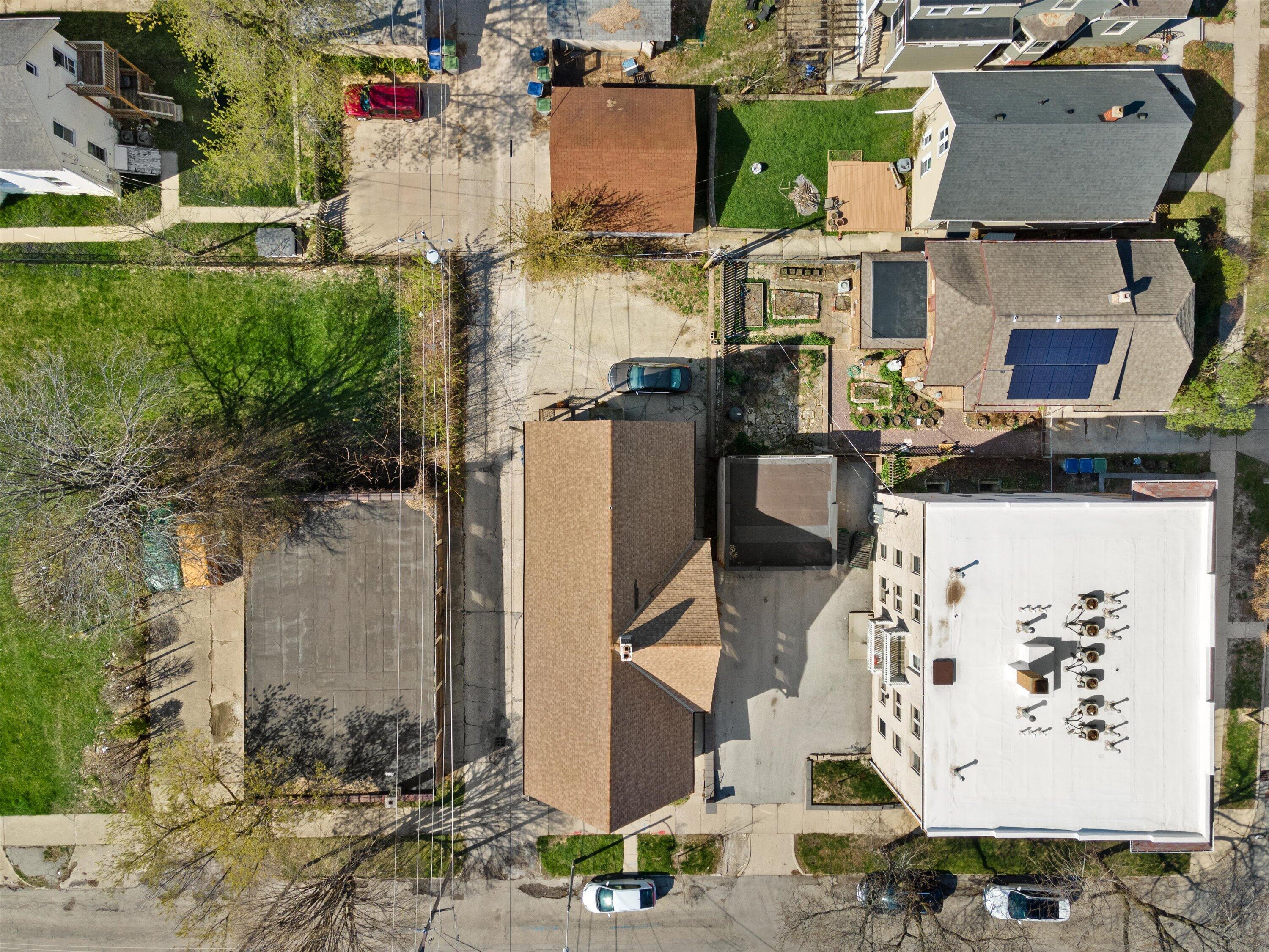 518 E Lloyd St Unit: 520
