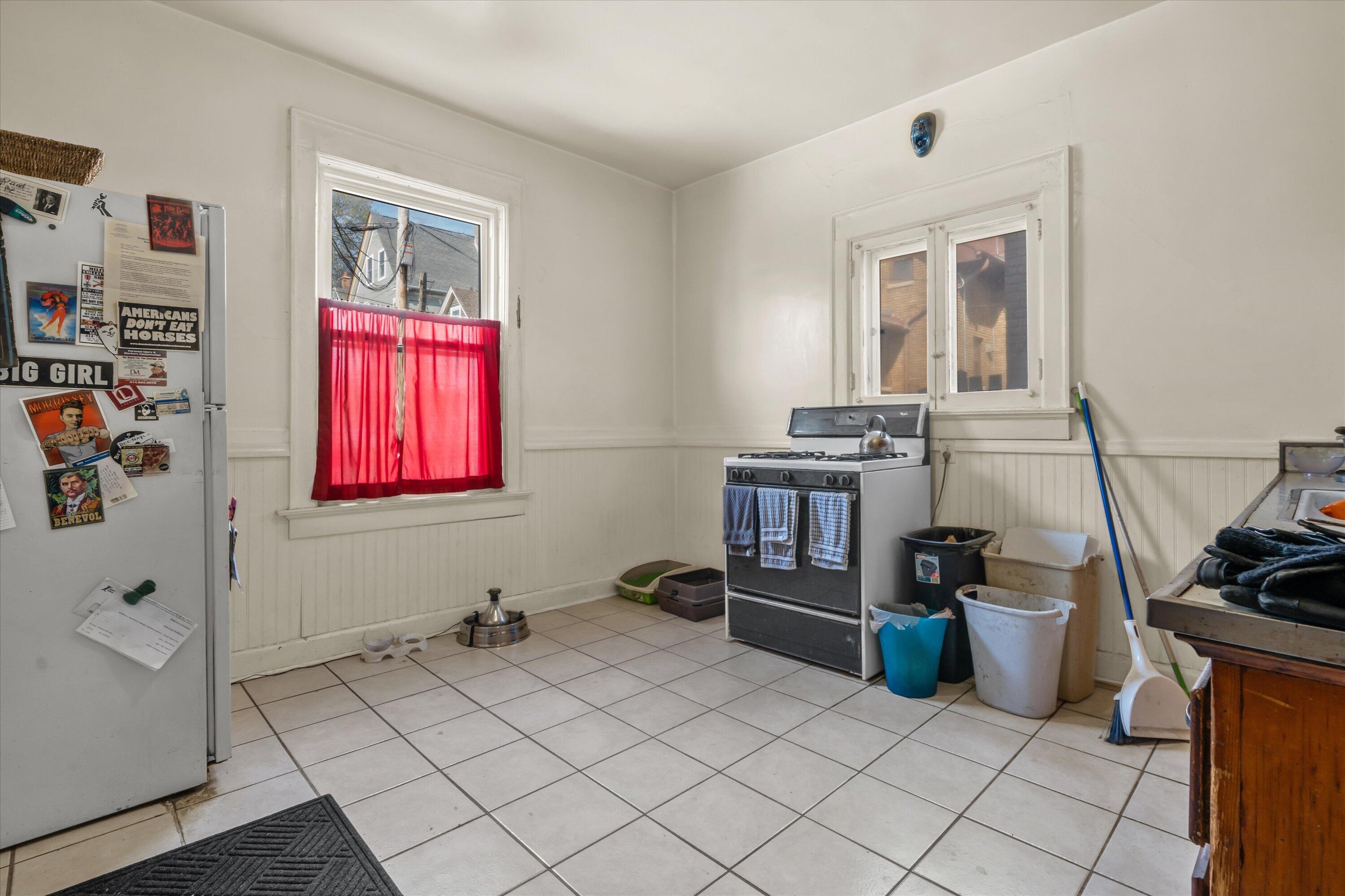 518 E Lloyd St Unit: 520