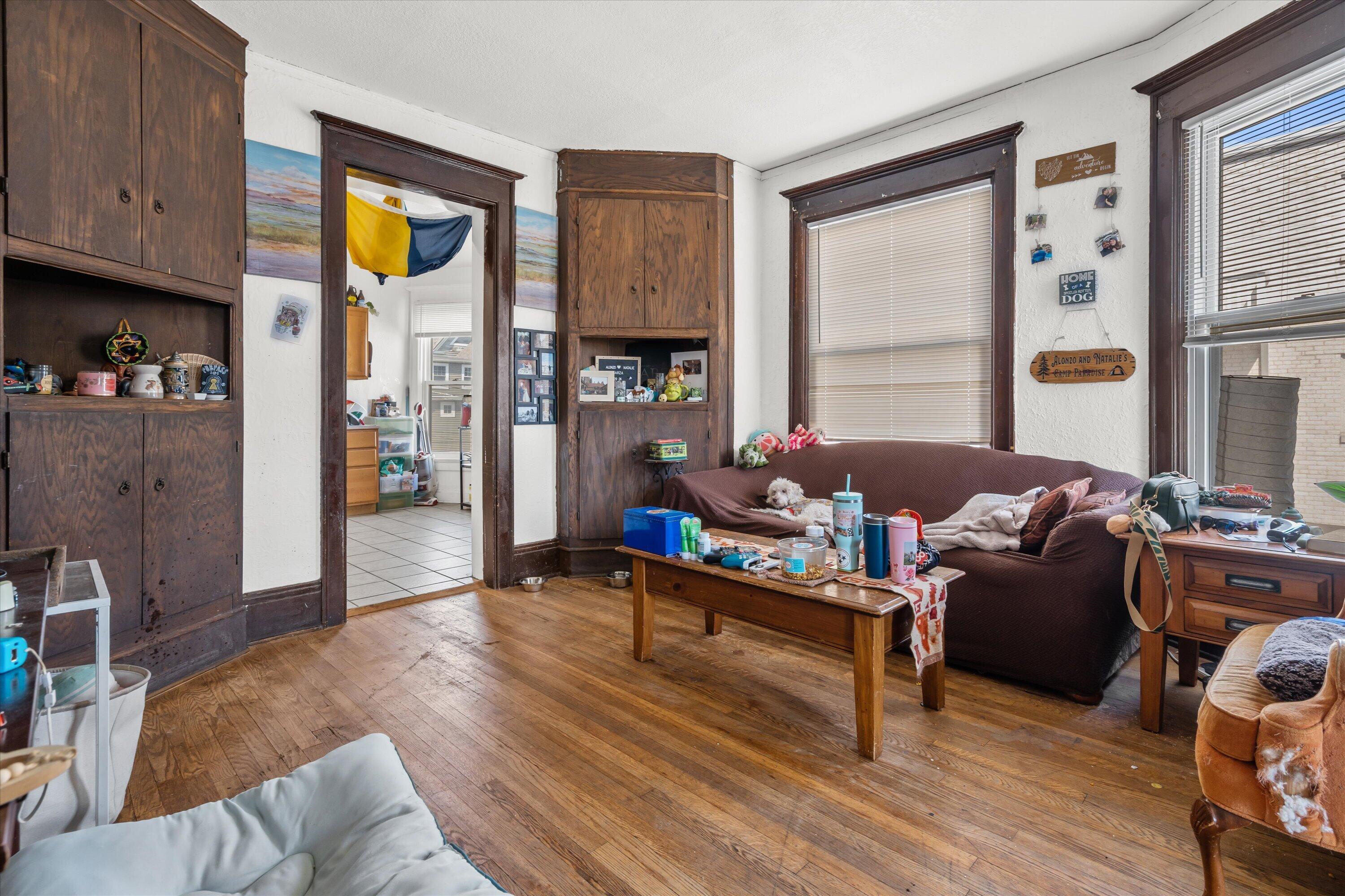 518 E Lloyd St Unit: 520