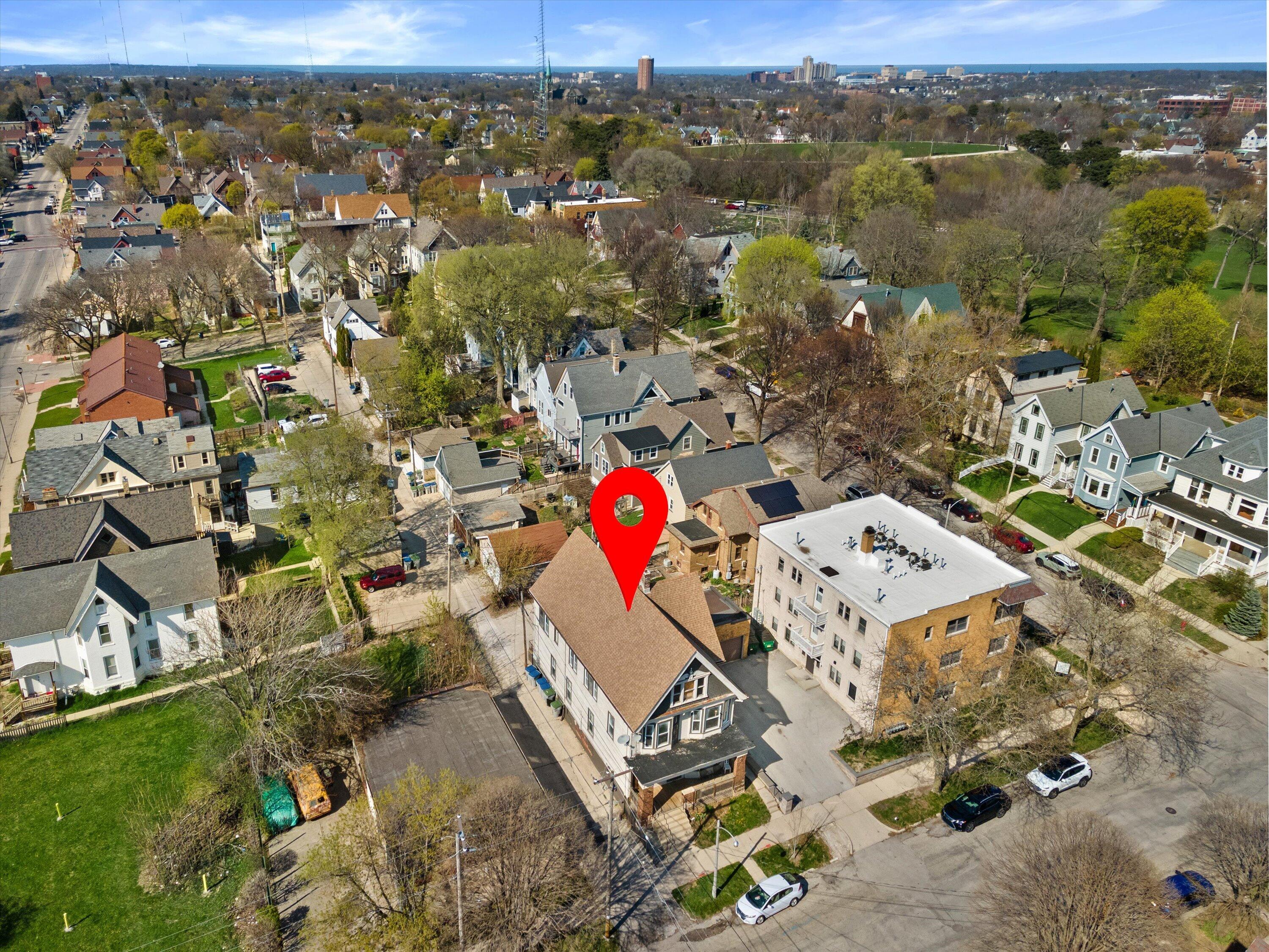 518 E Lloyd St Unit: 520