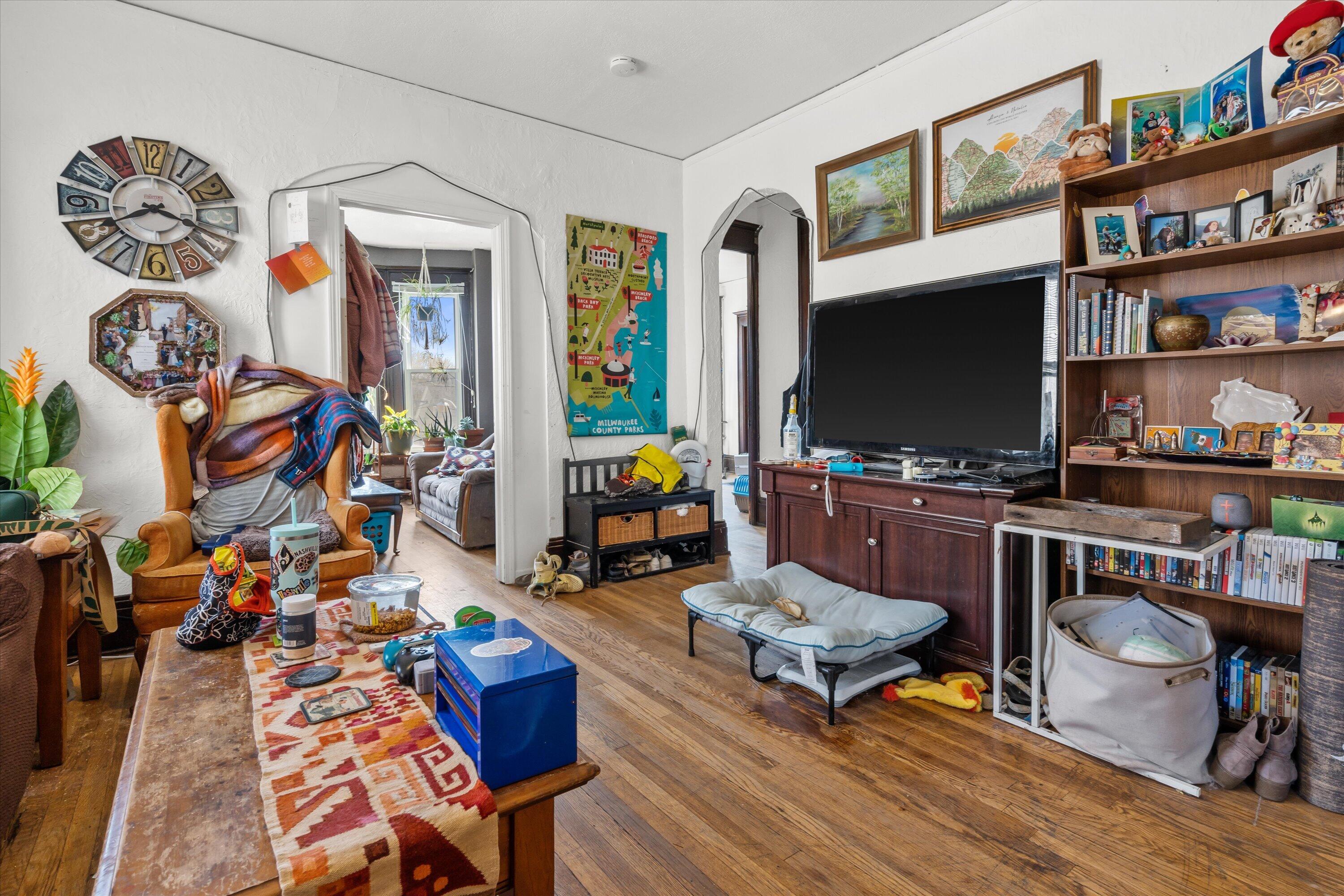 518 E Lloyd St Unit: 520
