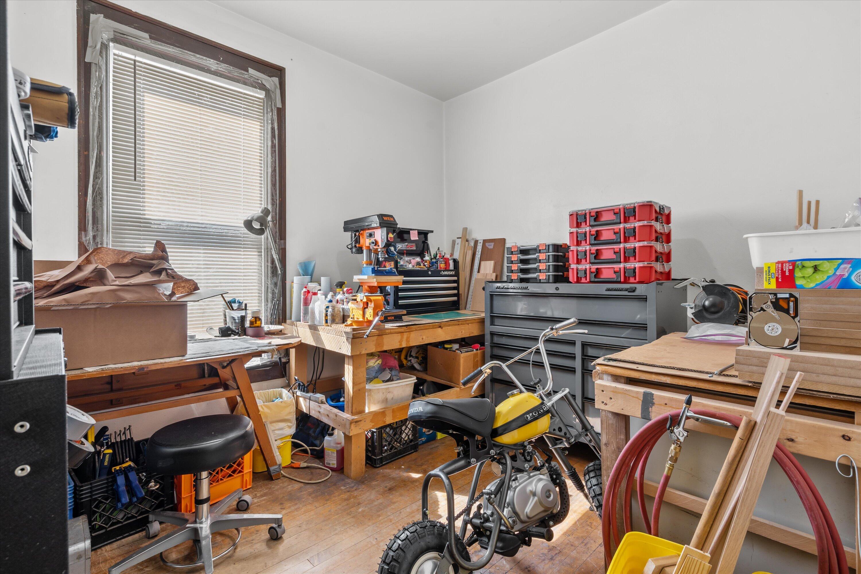 518 E Lloyd St Unit: 520