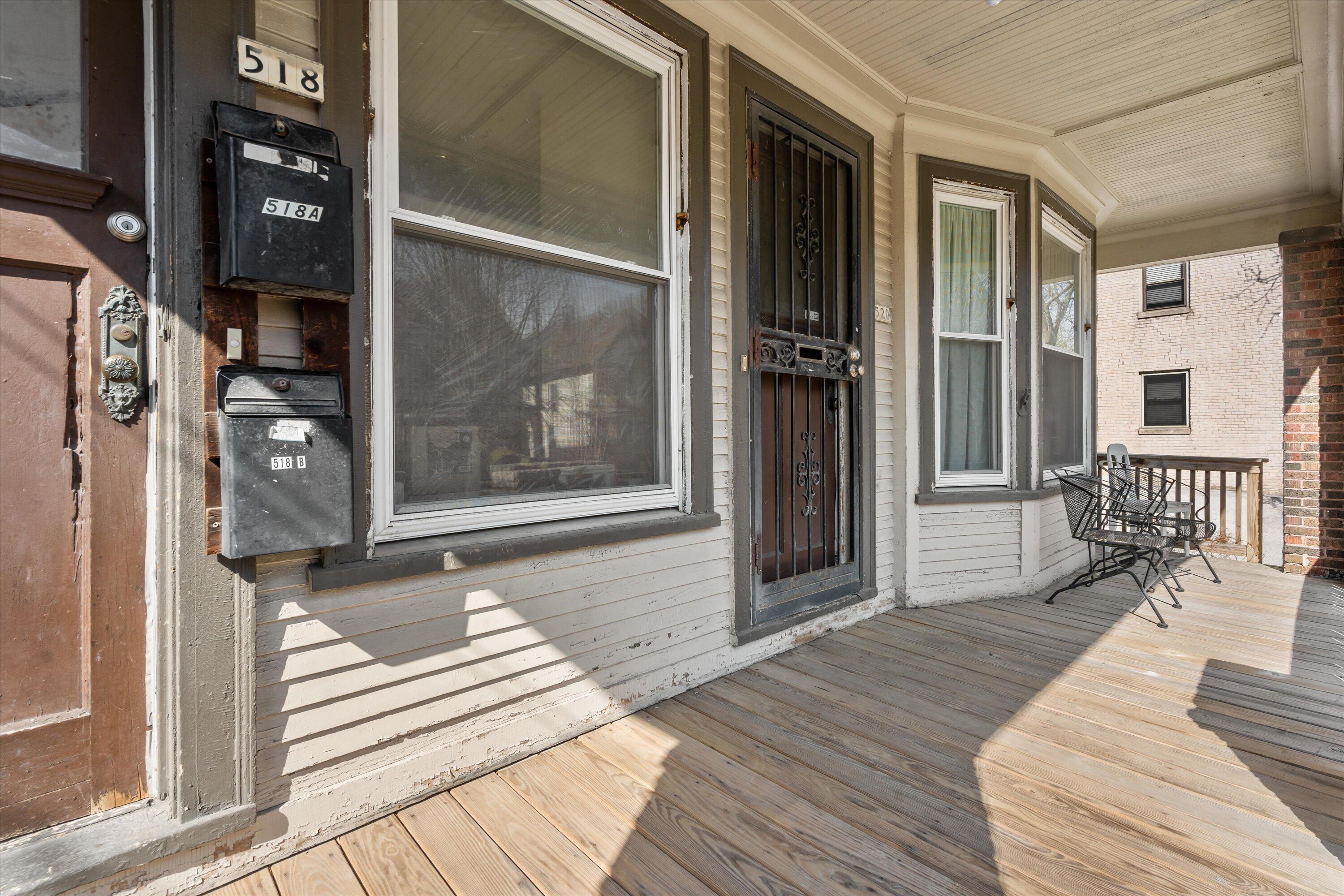 518 E Lloyd St Unit: 520