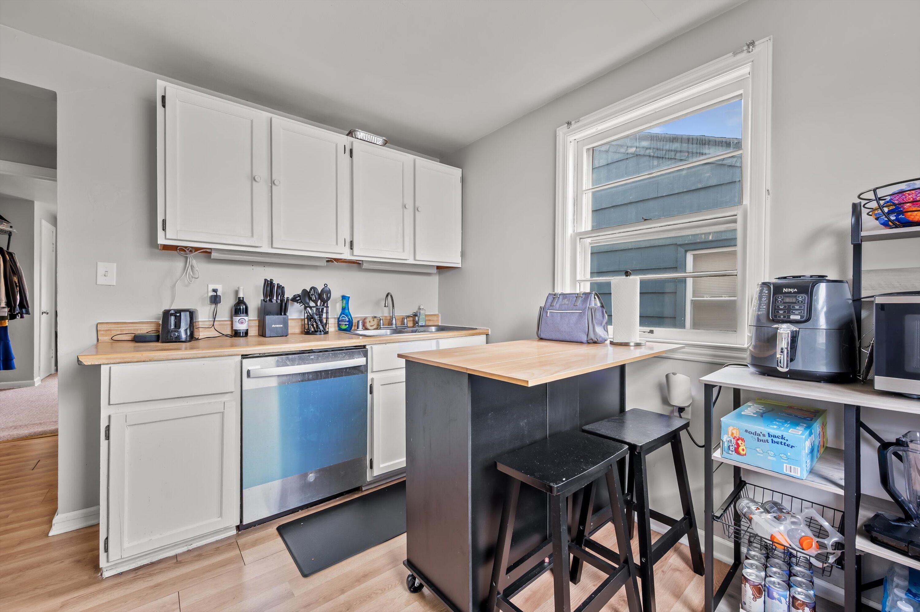 3223 N 84th St Unit: 3225