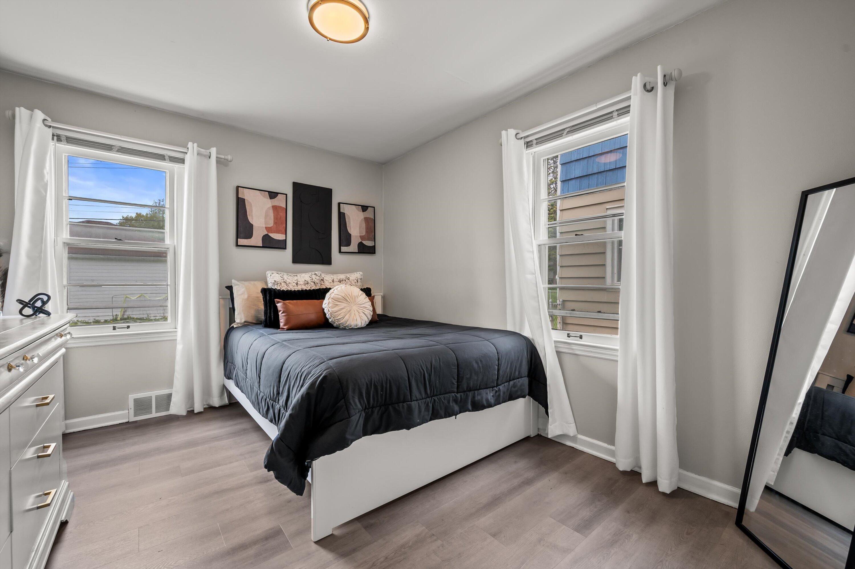 3223 N 84th St Unit: 3225