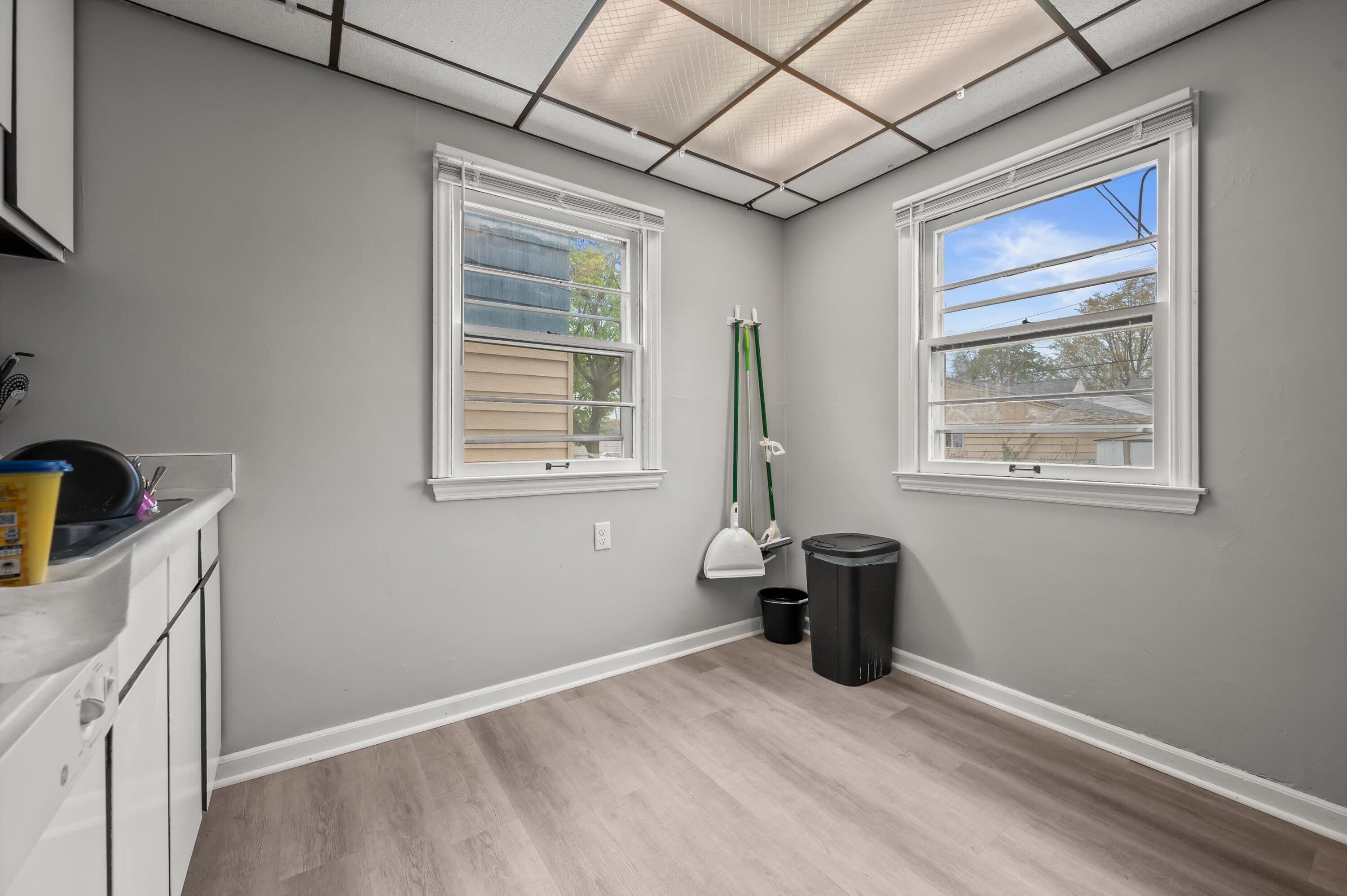 3223 N 84th St Unit: 3225