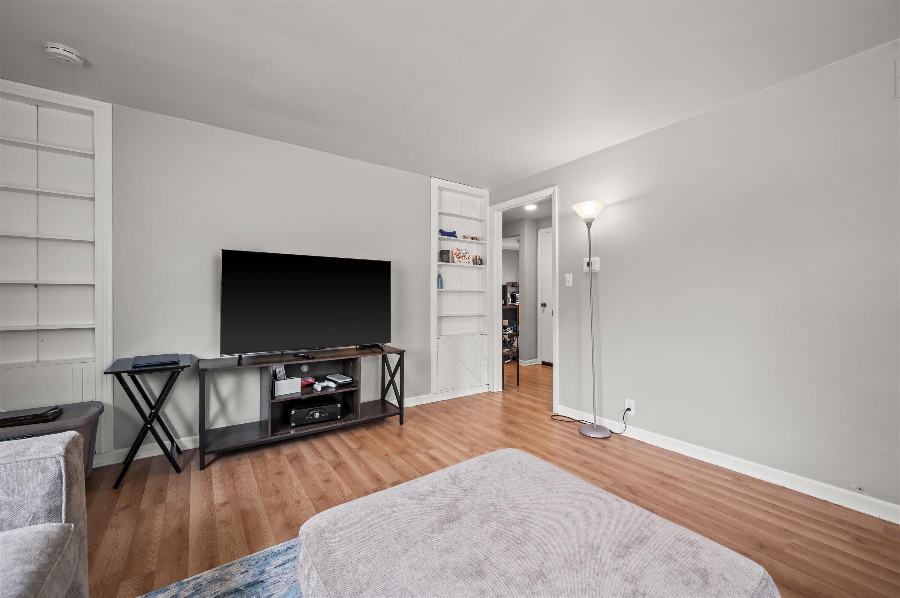 3223 N 84th St Unit: 3225